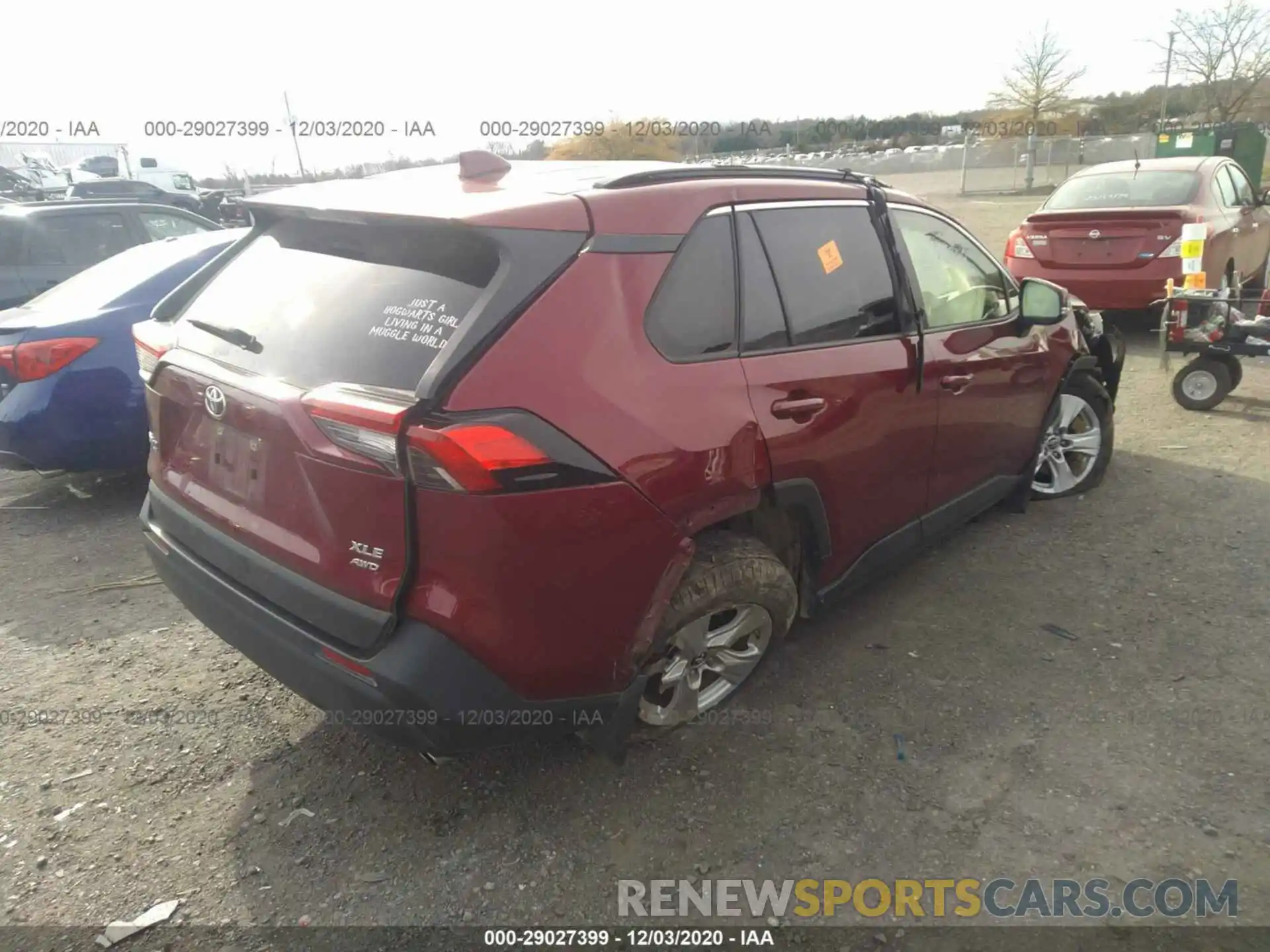 4 Photograph of a damaged car JTMP1RFV7KD010054 TOYOTA RAV4 2019