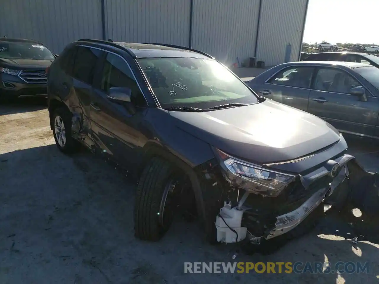 1 Photograph of a damaged car JTMP1RFV7KD015741 TOYOTA RAV4 2019