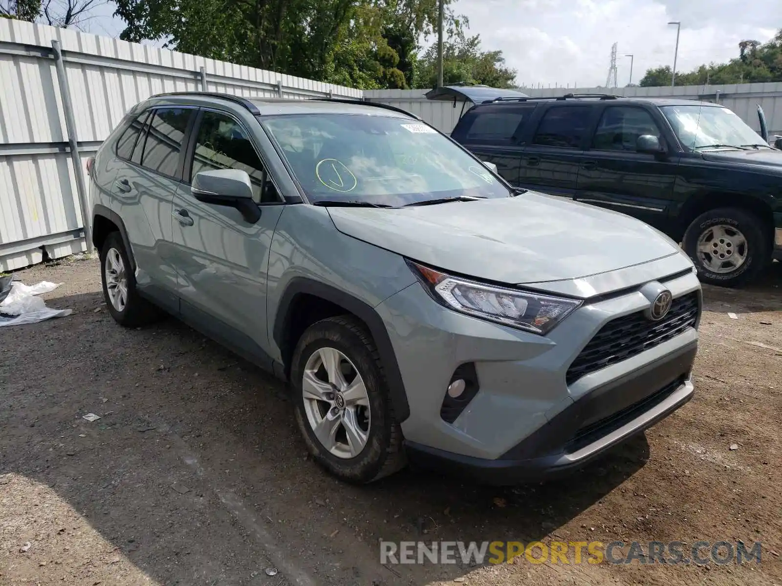 1 Photograph of a damaged car JTMP1RFV7KD018316 TOYOTA RAV4 2019