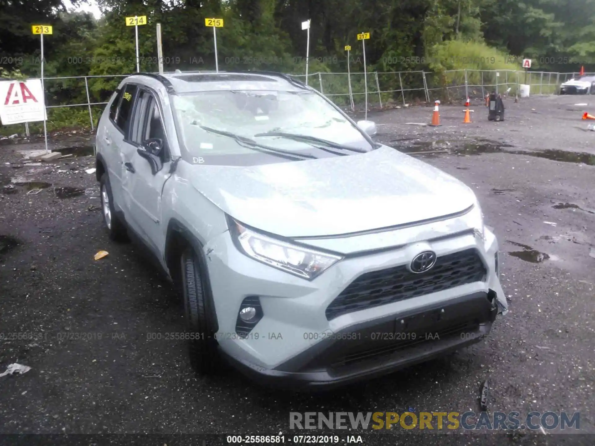 6 Photograph of a damaged car JTMP1RFV7KD020471 TOYOTA RAV4 2019