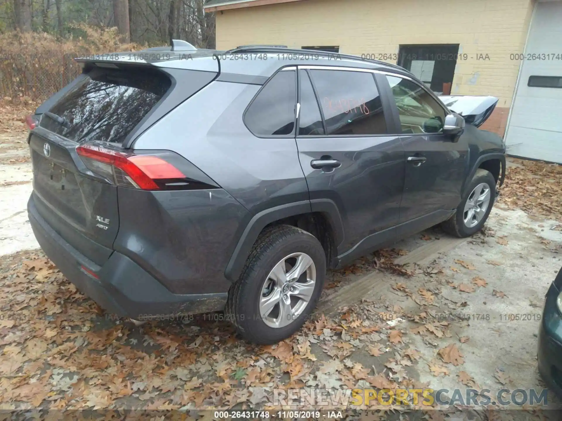 4 Фотография поврежденного автомобиля JTMP1RFV7KD021295 TOYOTA RAV4 2019