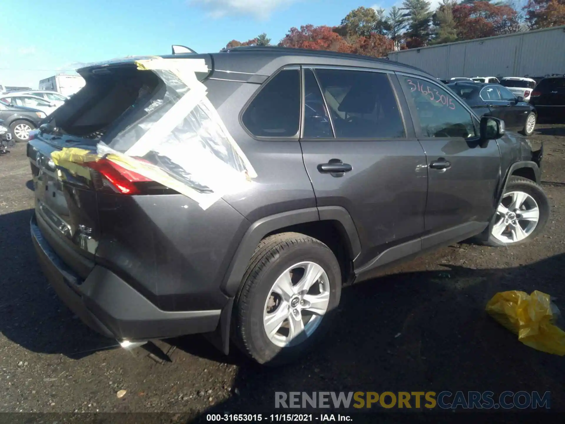 4 Photograph of a damaged car JTMP1RFV7KD032278 TOYOTA RAV4 2019