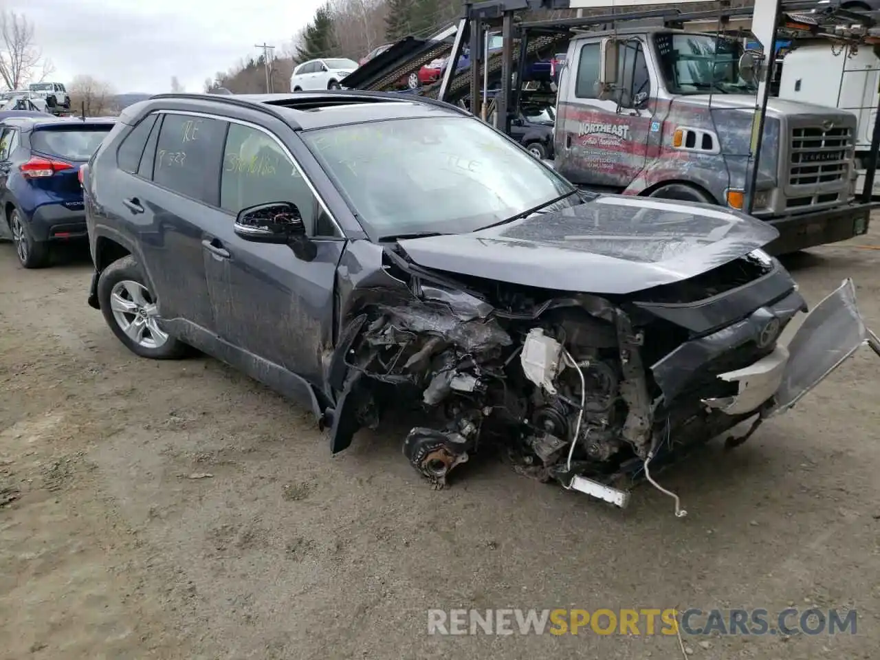 1 Photograph of a damaged car JTMP1RFV7KD032992 TOYOTA RAV4 2019