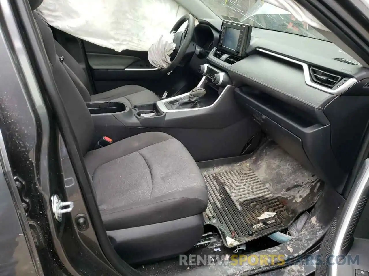 5 Photograph of a damaged car JTMP1RFV7KD032992 TOYOTA RAV4 2019