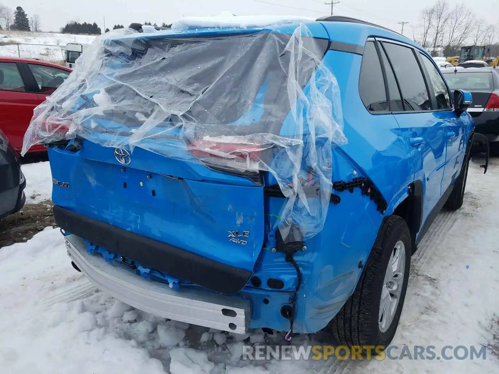 4 Photograph of a damaged car JTMP1RFV7KD034497 TOYOTA RAV4 2019