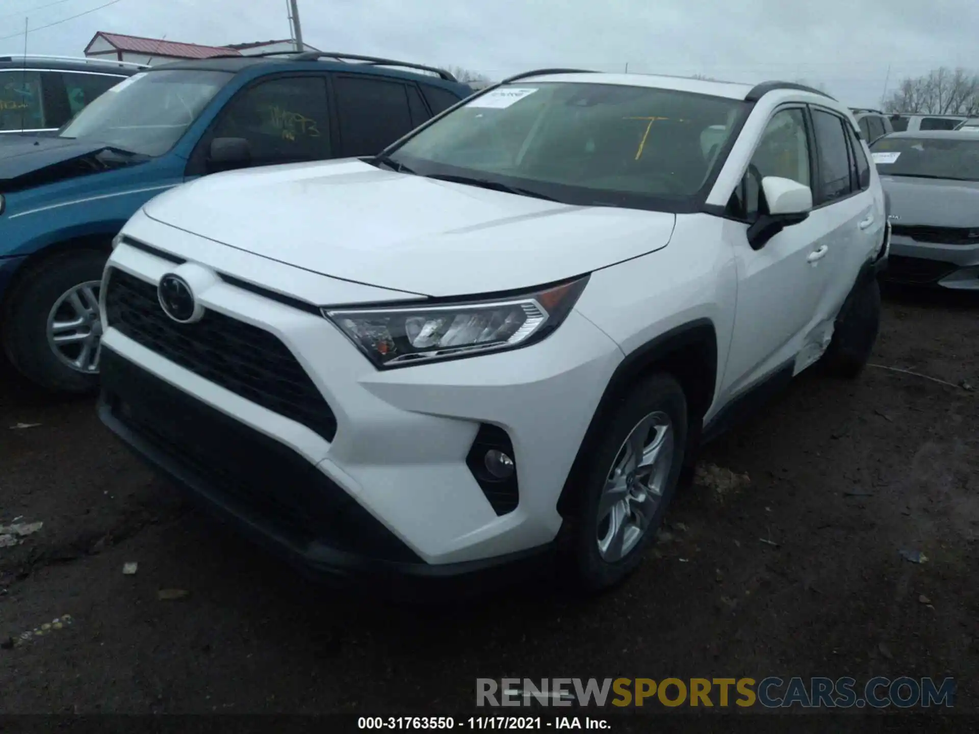 2 Фотография поврежденного автомобиля JTMP1RFV7KD036332 TOYOTA RAV4 2019