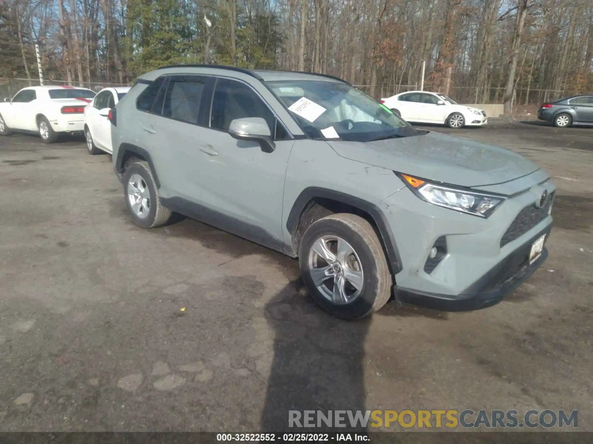 1 Photograph of a damaged car JTMP1RFV7KD506052 TOYOTA RAV4 2019