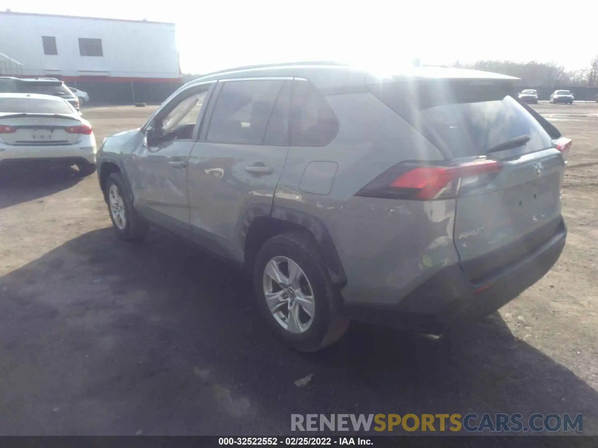 3 Photograph of a damaged car JTMP1RFV7KD506052 TOYOTA RAV4 2019