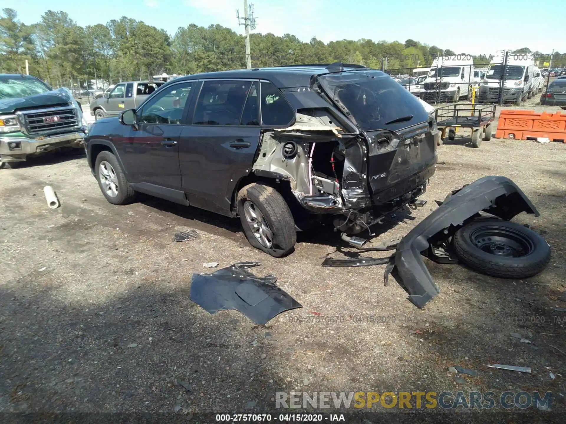 3 Photograph of a damaged car JTMP1RFV7KD513731 TOYOTA RAV4 2019