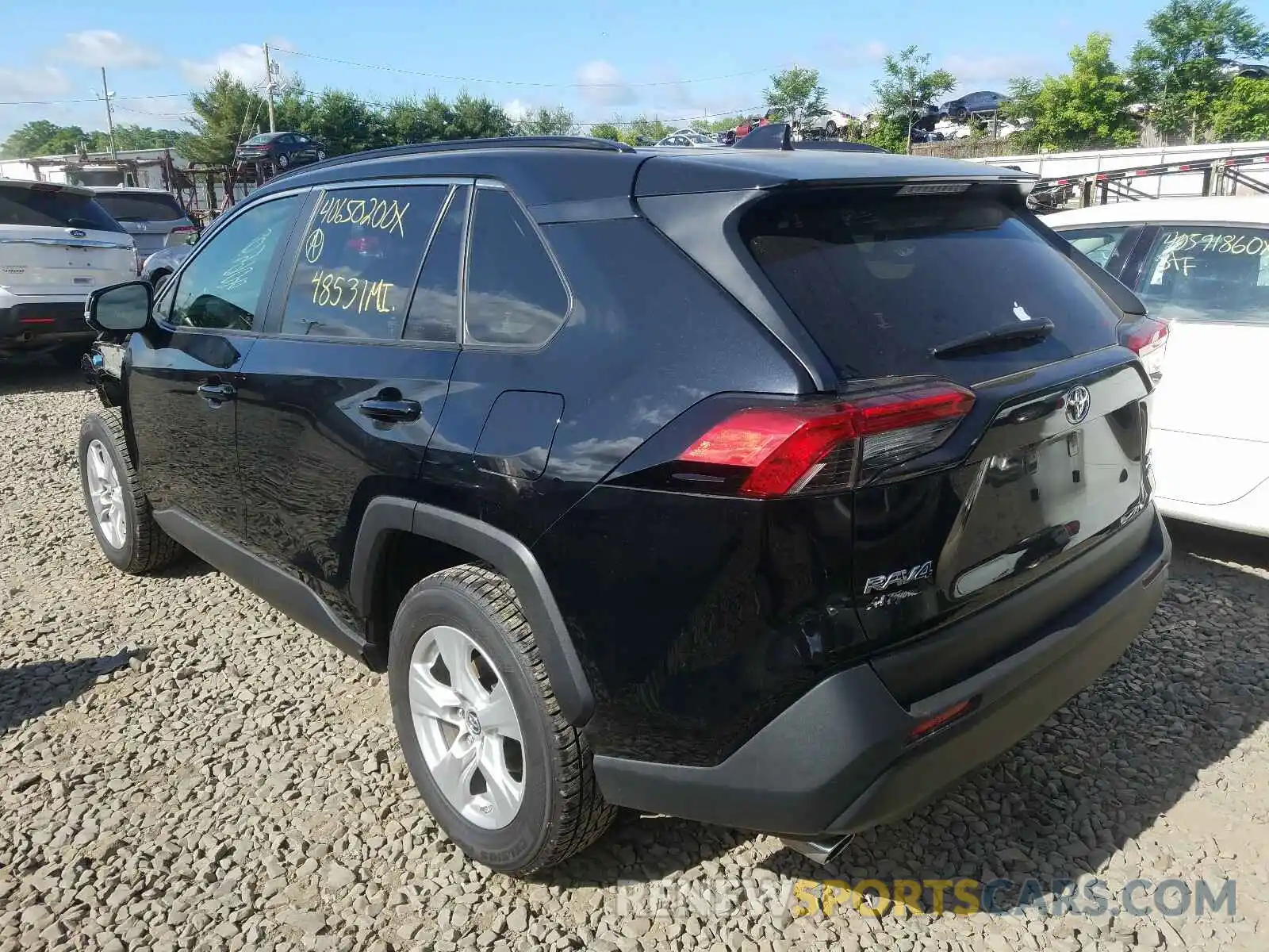 3 Photograph of a damaged car JTMP1RFV7KJ007317 TOYOTA RAV4 2019