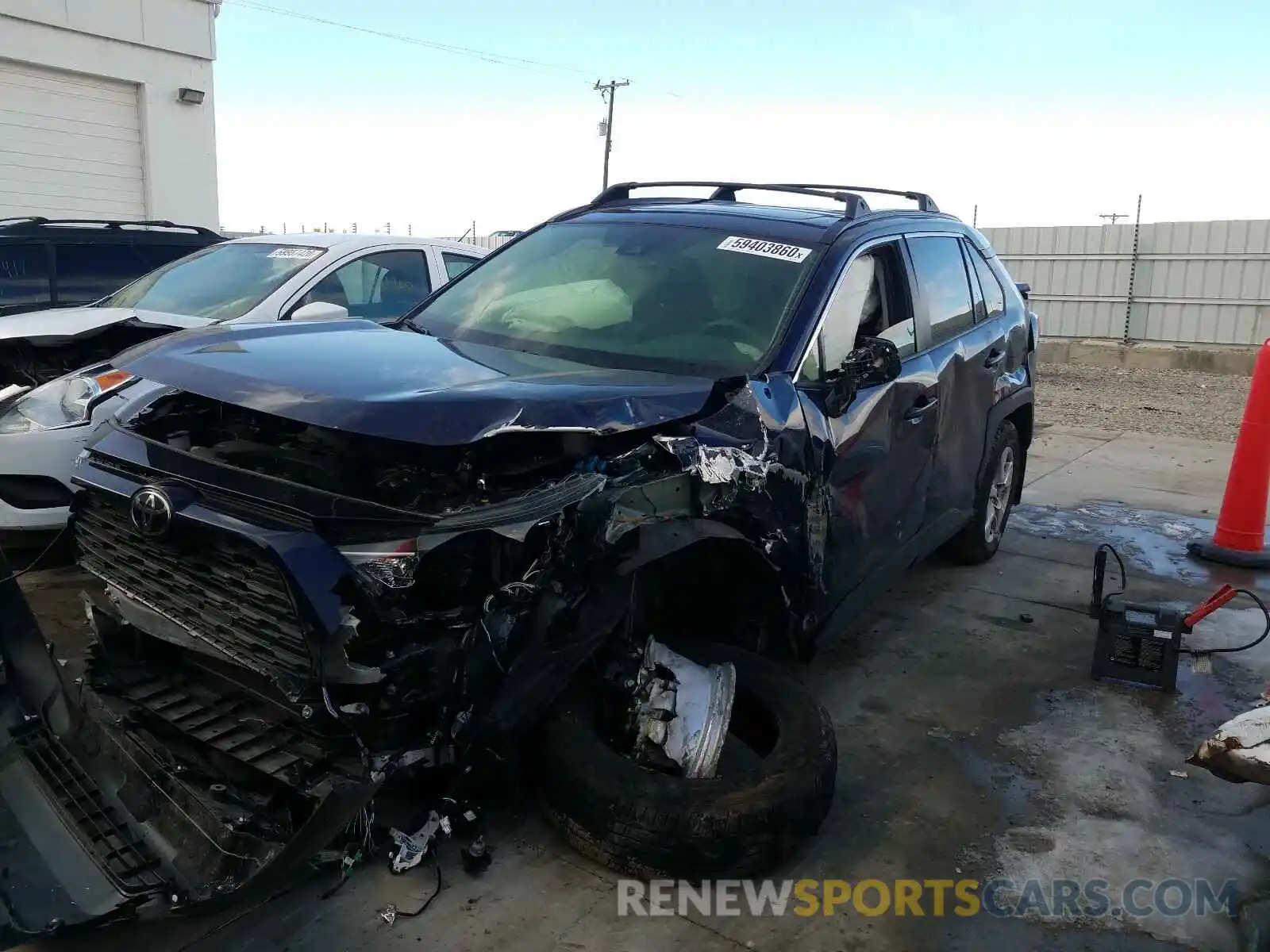 2 Photograph of a damaged car JTMP1RFV7KJ025378 TOYOTA RAV4 2019