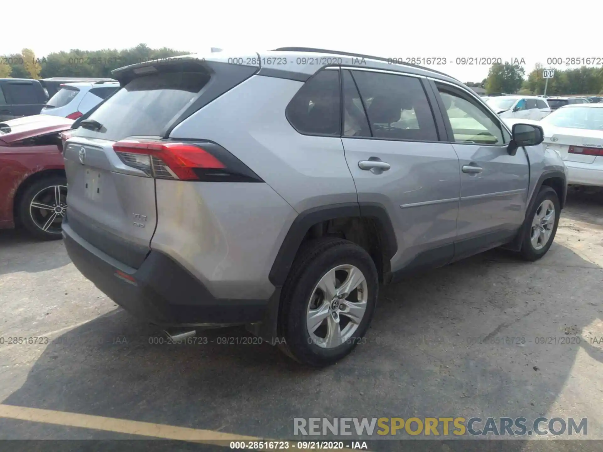 4 Photograph of a damaged car JTMP1RFV8KD002187 TOYOTA RAV4 2019