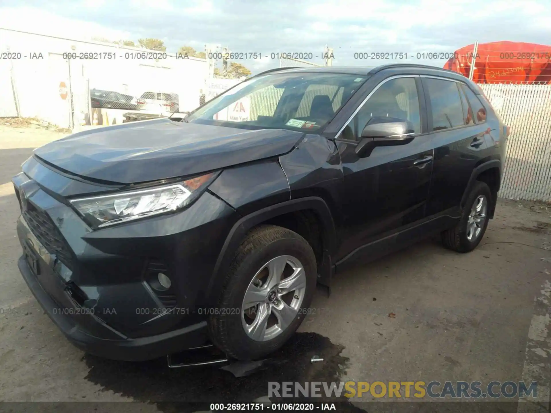 2 Фотография поврежденного автомобиля JTMP1RFV8KD011603 TOYOTA RAV4 2019