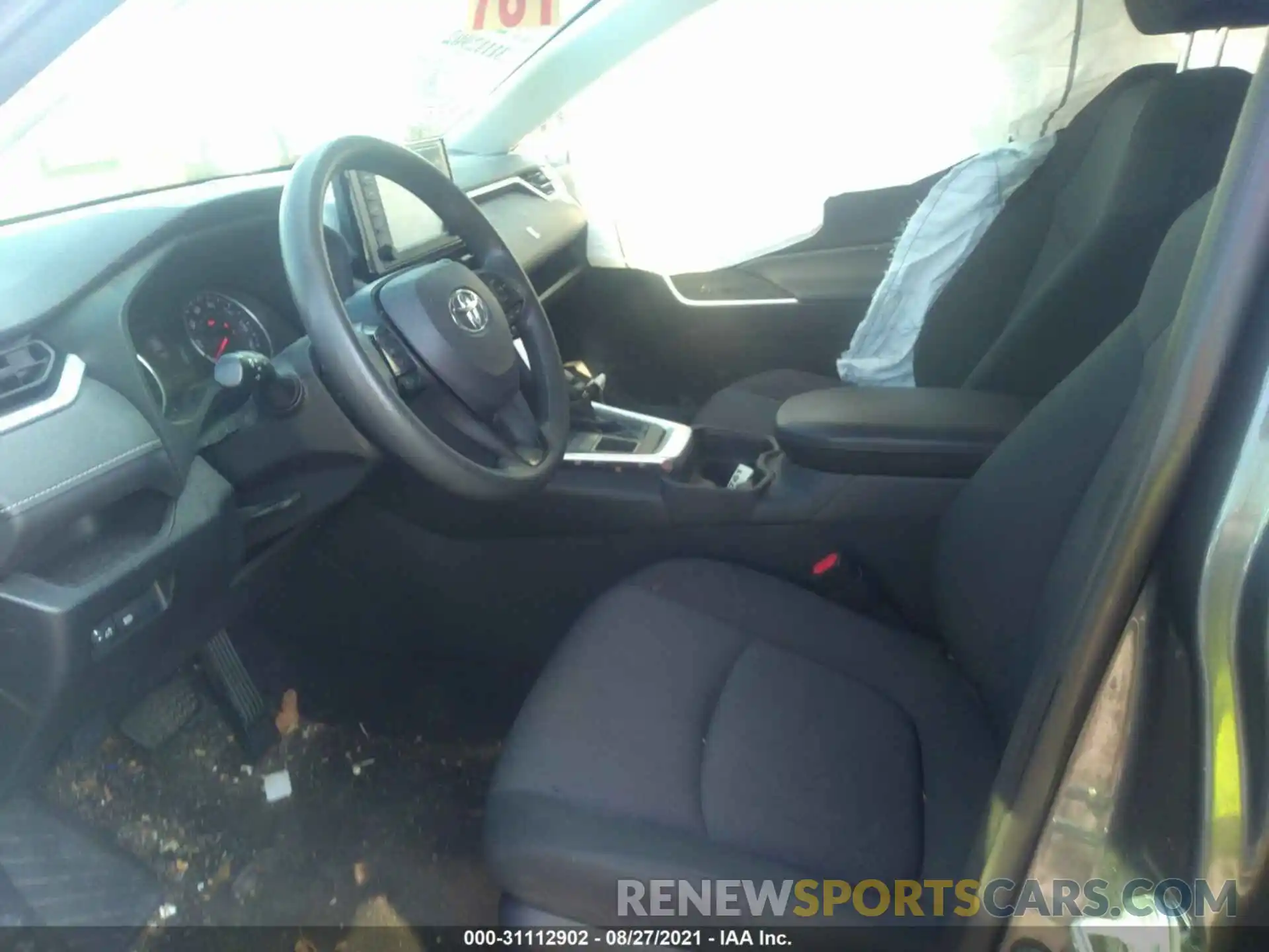 5 Photograph of a damaged car JTMP1RFV8KD013853 TOYOTA RAV4 2019