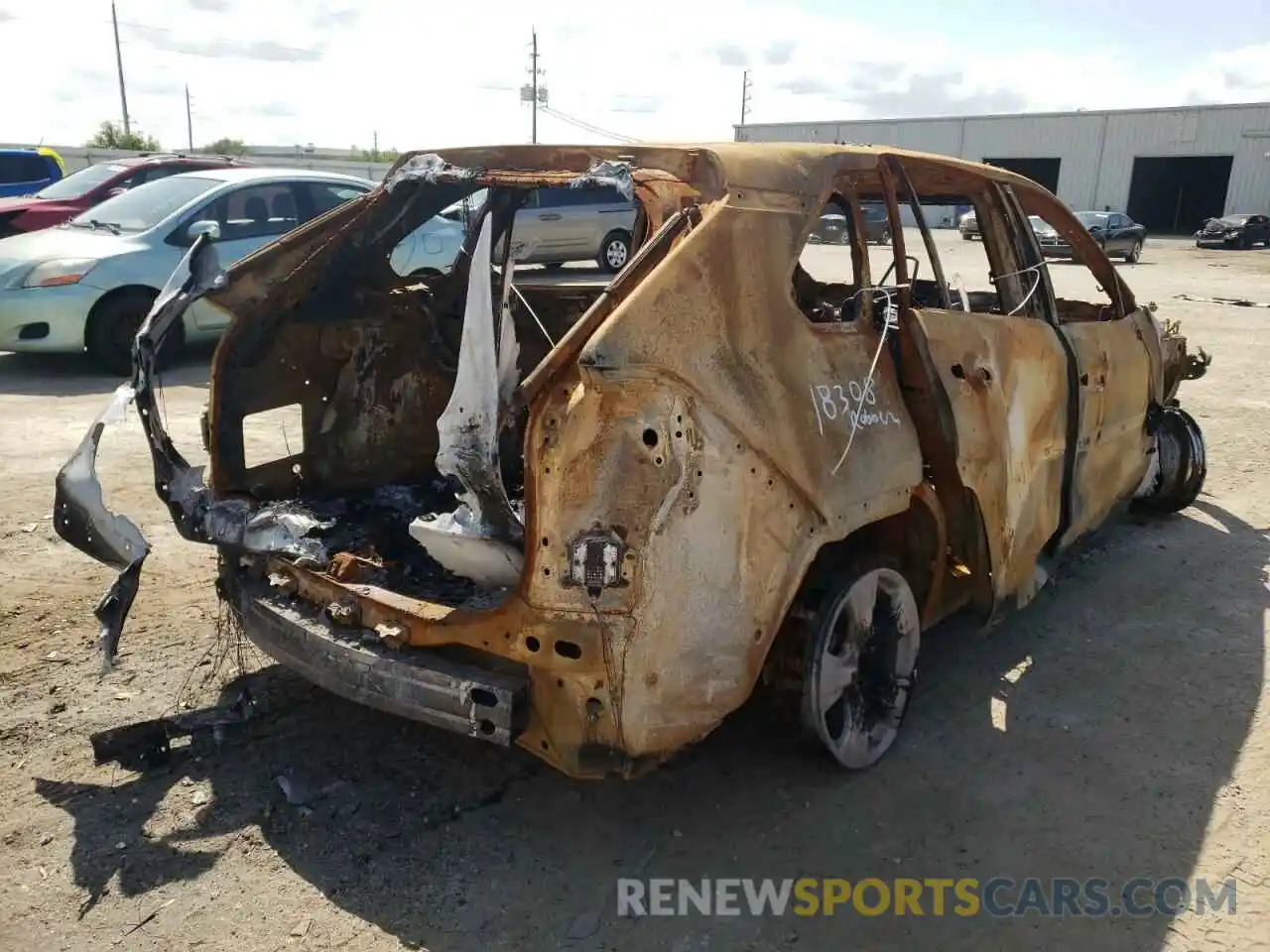 4 Photograph of a damaged car JTMP1RFV8KD021161 TOYOTA RAV4 2019