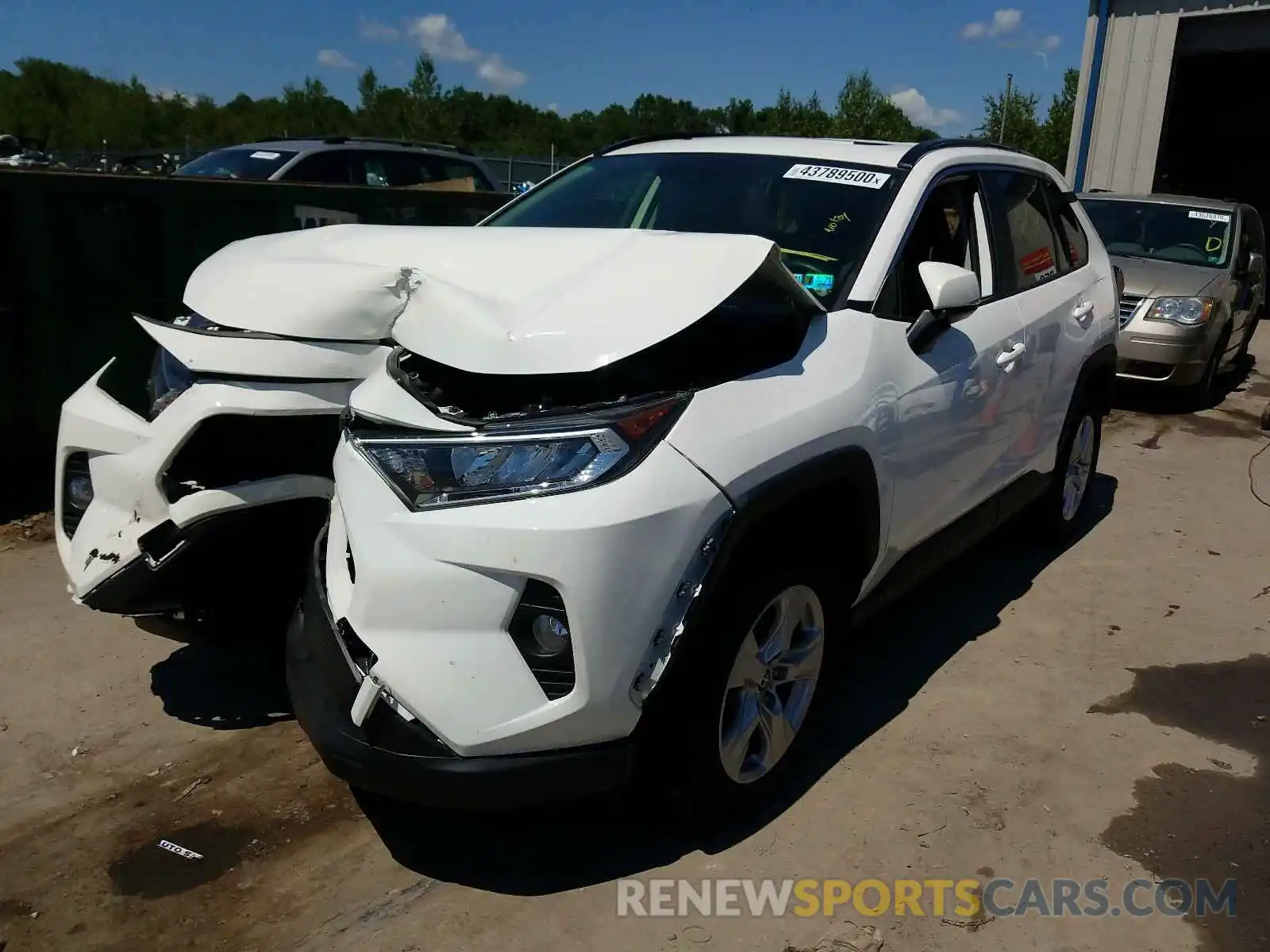 2 Photograph of a damaged car JTMP1RFV8KD023881 TOYOTA RAV4 2019