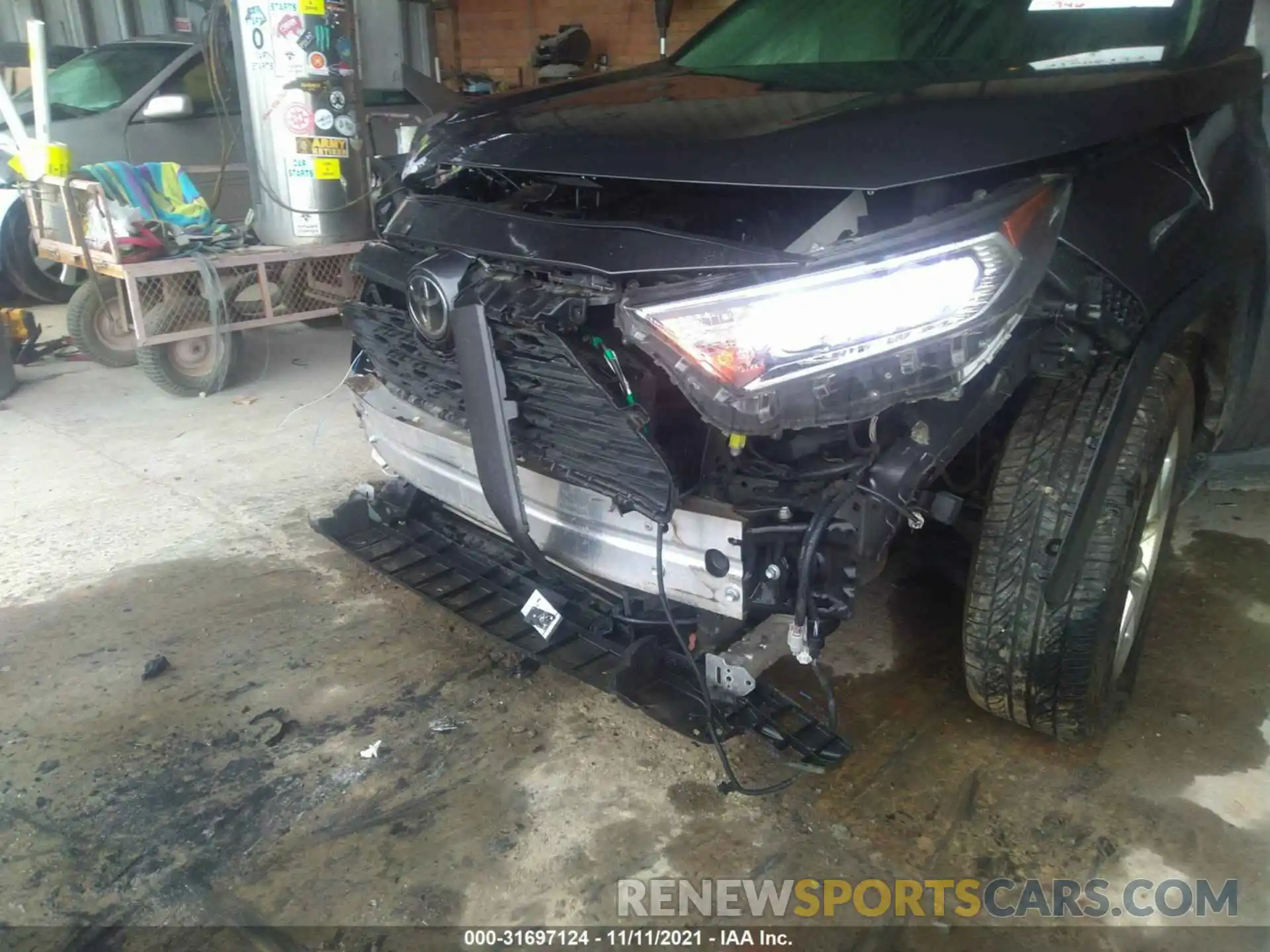 6 Photograph of a damaged car JTMP1RFV8KD024268 TOYOTA RAV4 2019