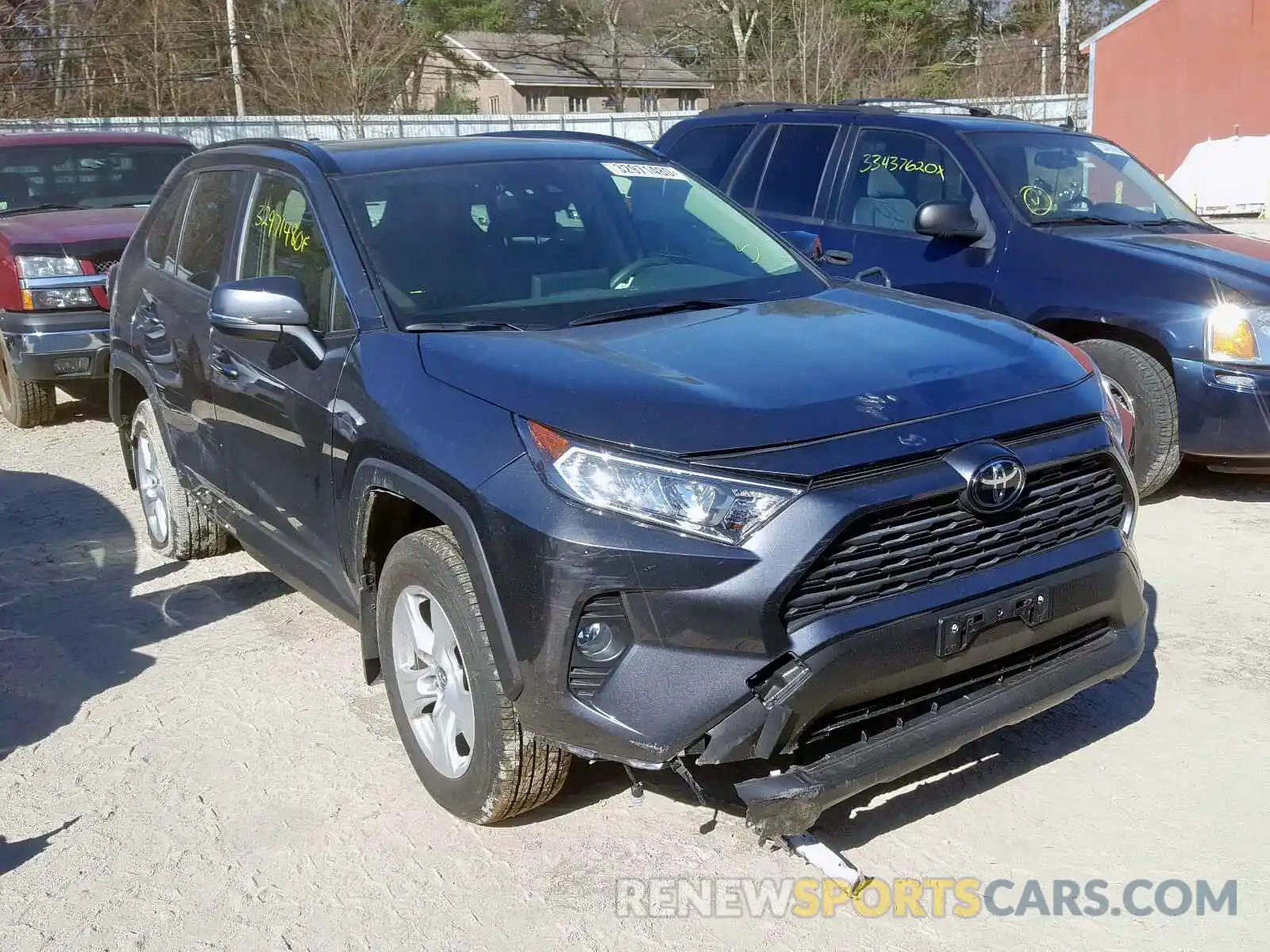 1 Photograph of a damaged car JTMP1RFV8KD028367 TOYOTA RAV4 2019