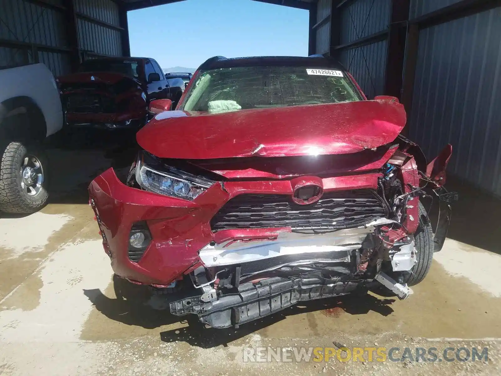 9 Photograph of a damaged car JTMP1RFV8KD032936 TOYOTA RAV4 2019