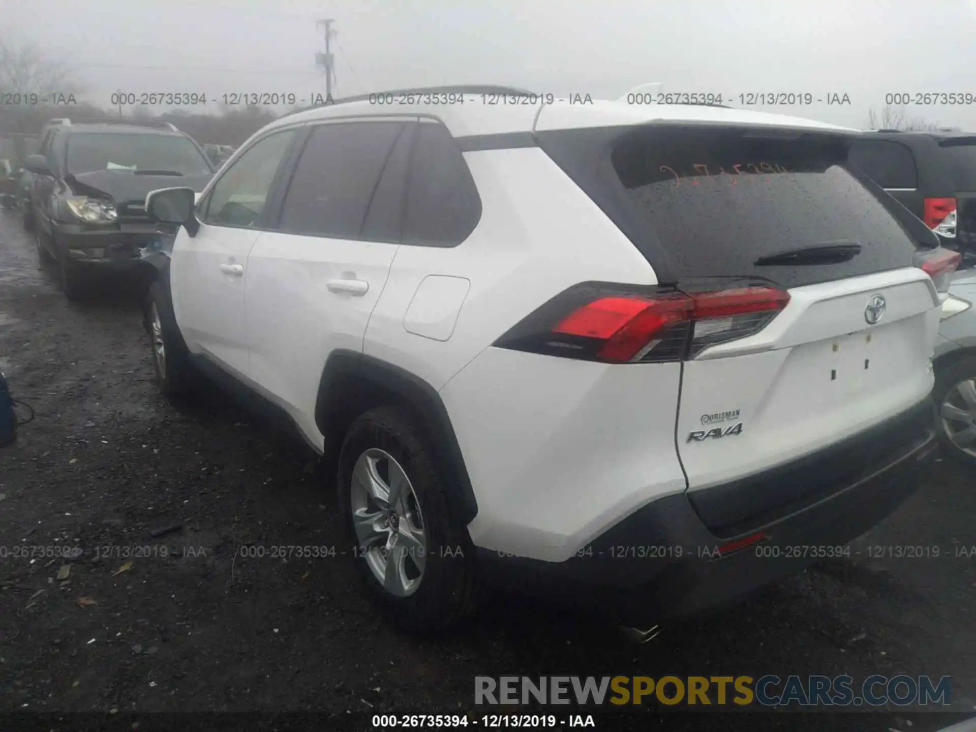 3 Фотография поврежденного автомобиля JTMP1RFV8KD033567 TOYOTA RAV4 2019