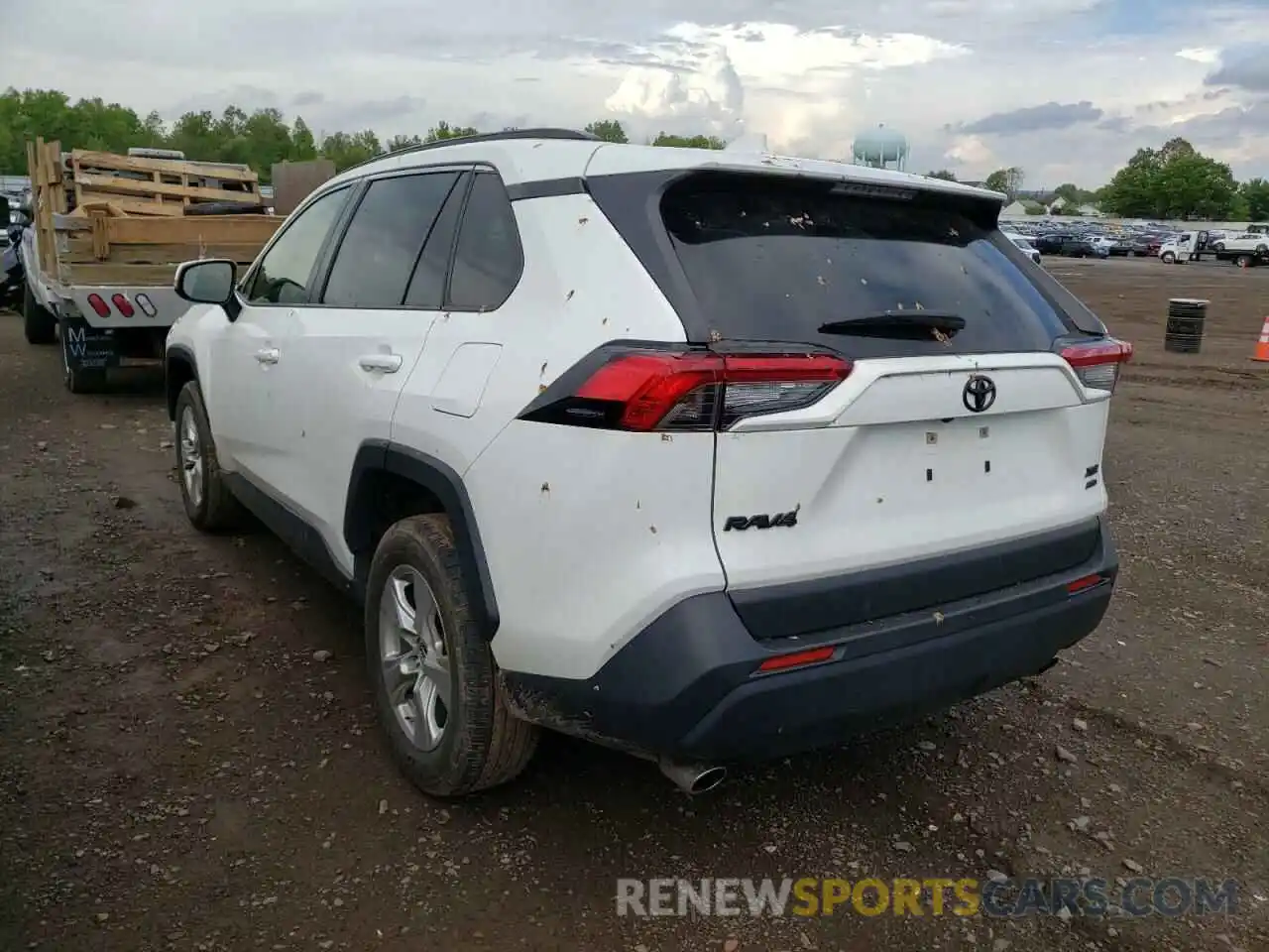 3 Photograph of a damaged car JTMP1RFV8KD034685 TOYOTA RAV4 2019