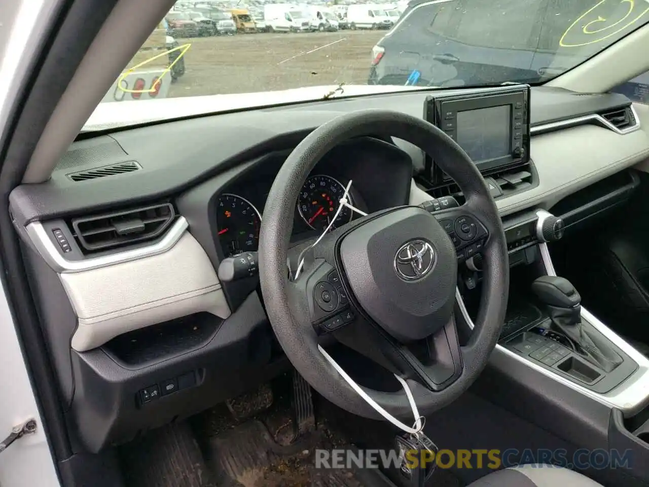 9 Photograph of a damaged car JTMP1RFV8KD034685 TOYOTA RAV4 2019