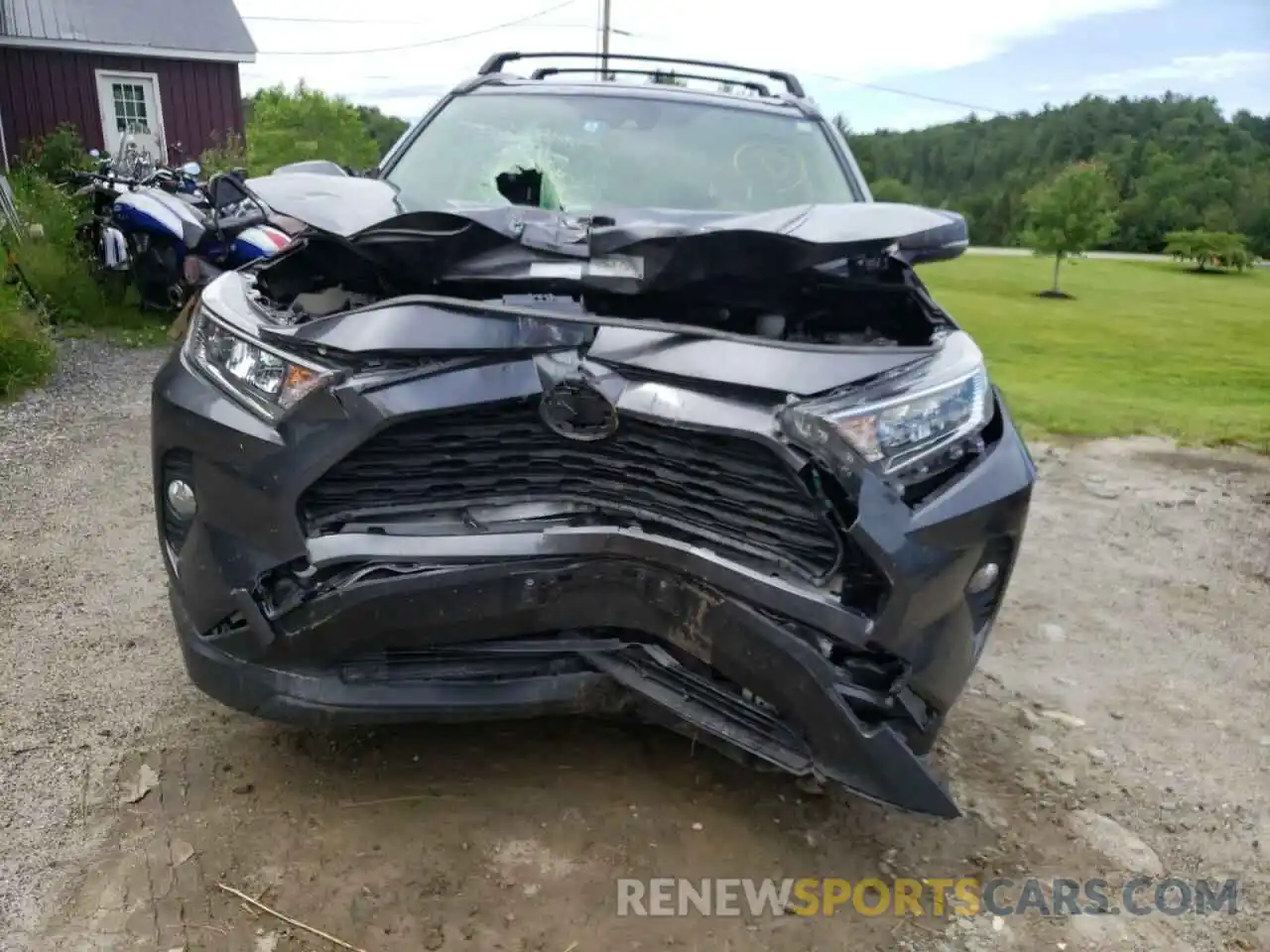 9 Photograph of a damaged car JTMP1RFV8KD036985 TOYOTA RAV4 2019