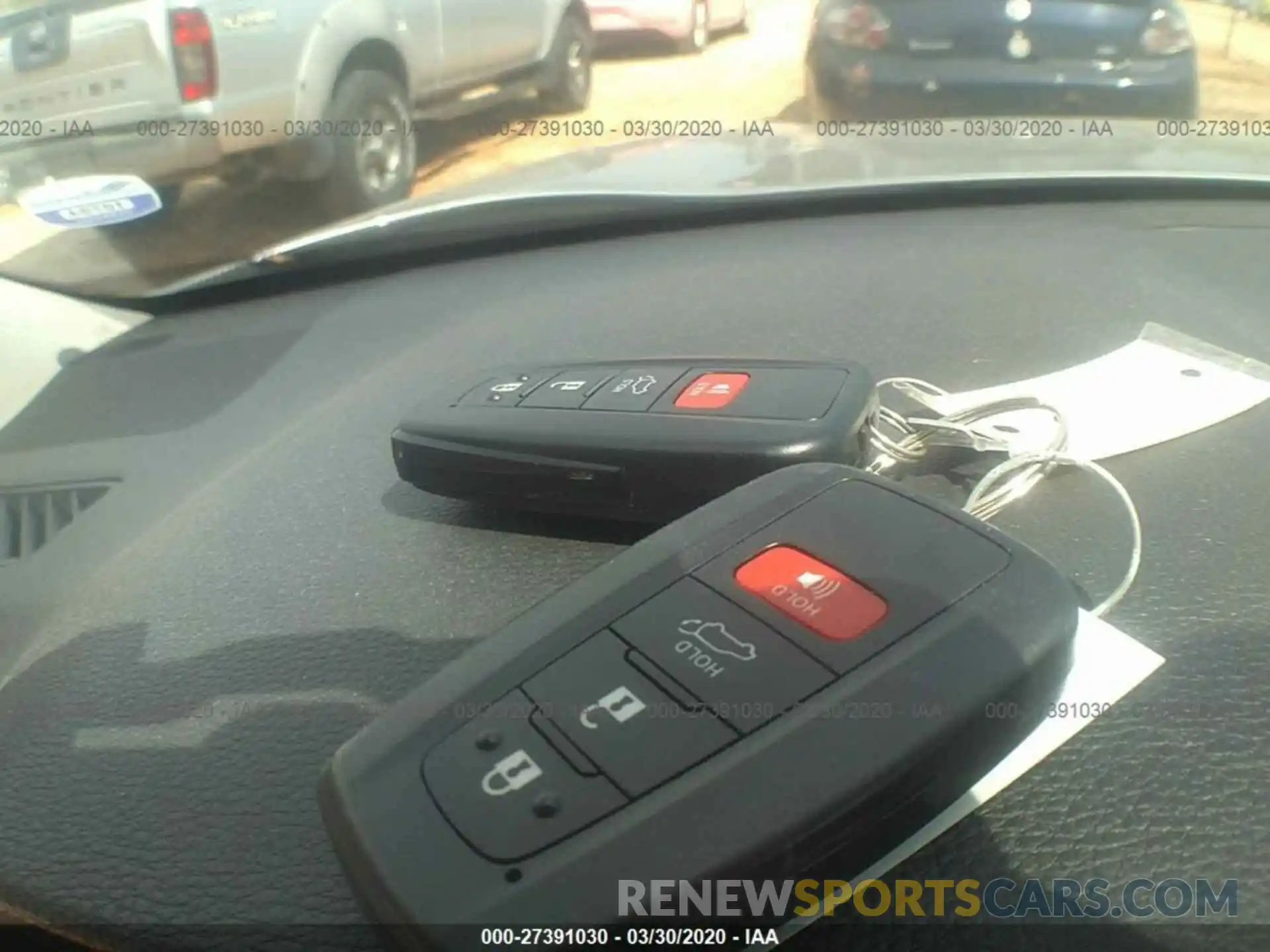 11 Photograph of a damaged car JTMP1RFV8KD038199 TOYOTA RAV4 2019