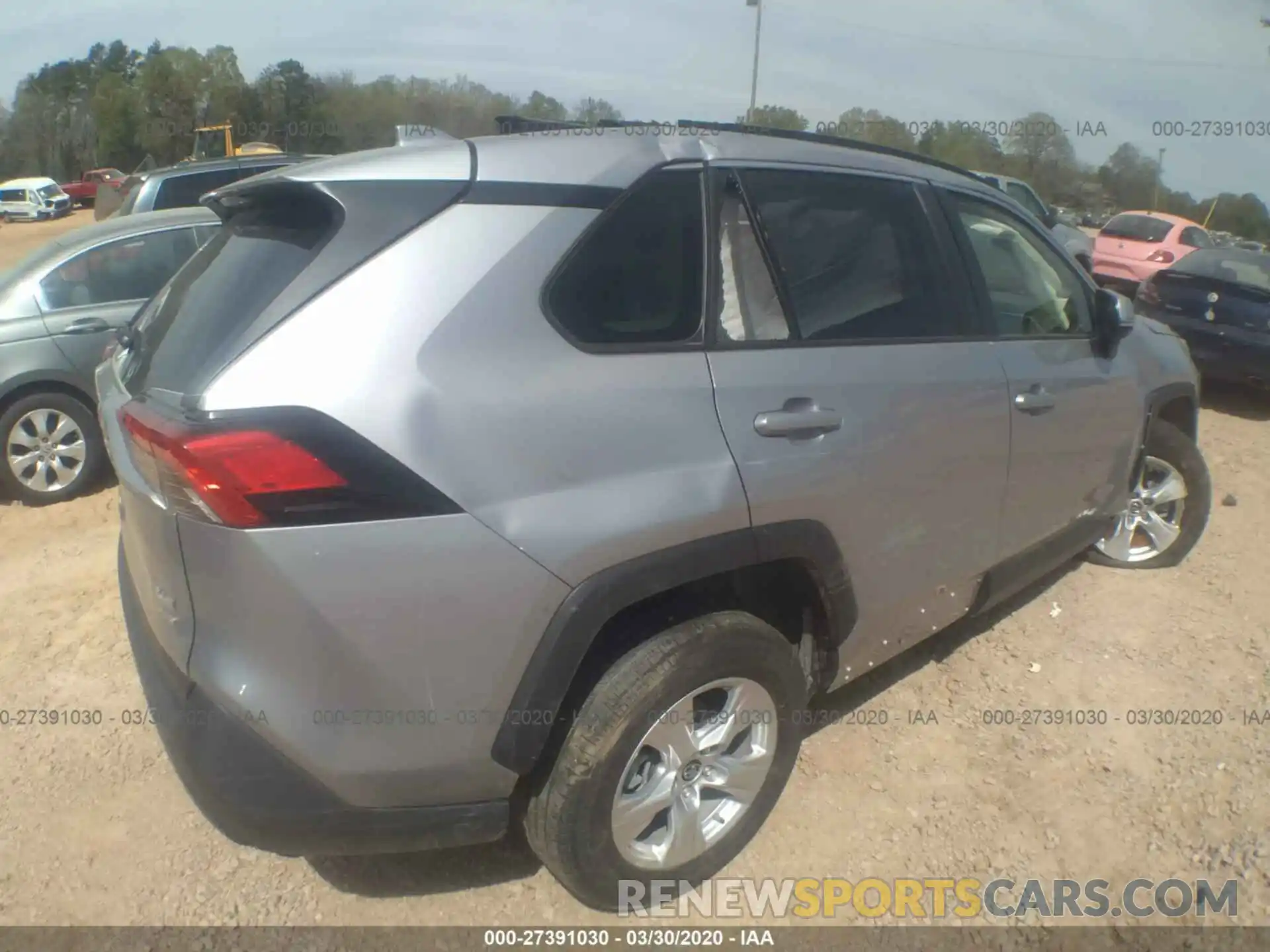 4 Photograph of a damaged car JTMP1RFV8KD038199 TOYOTA RAV4 2019