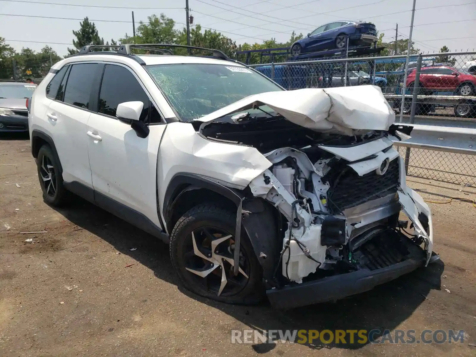 1 Photograph of a damaged car JTMP1RFV8KD500650 TOYOTA RAV4 2019