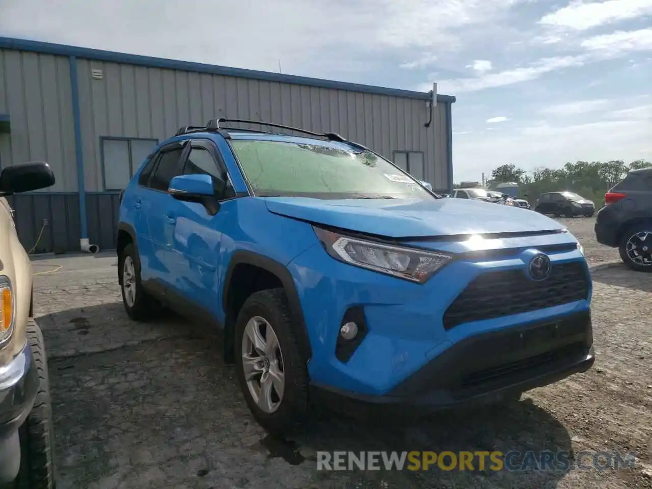 1 Photograph of a damaged car JTMP1RFV8KD503015 TOYOTA RAV4 2019