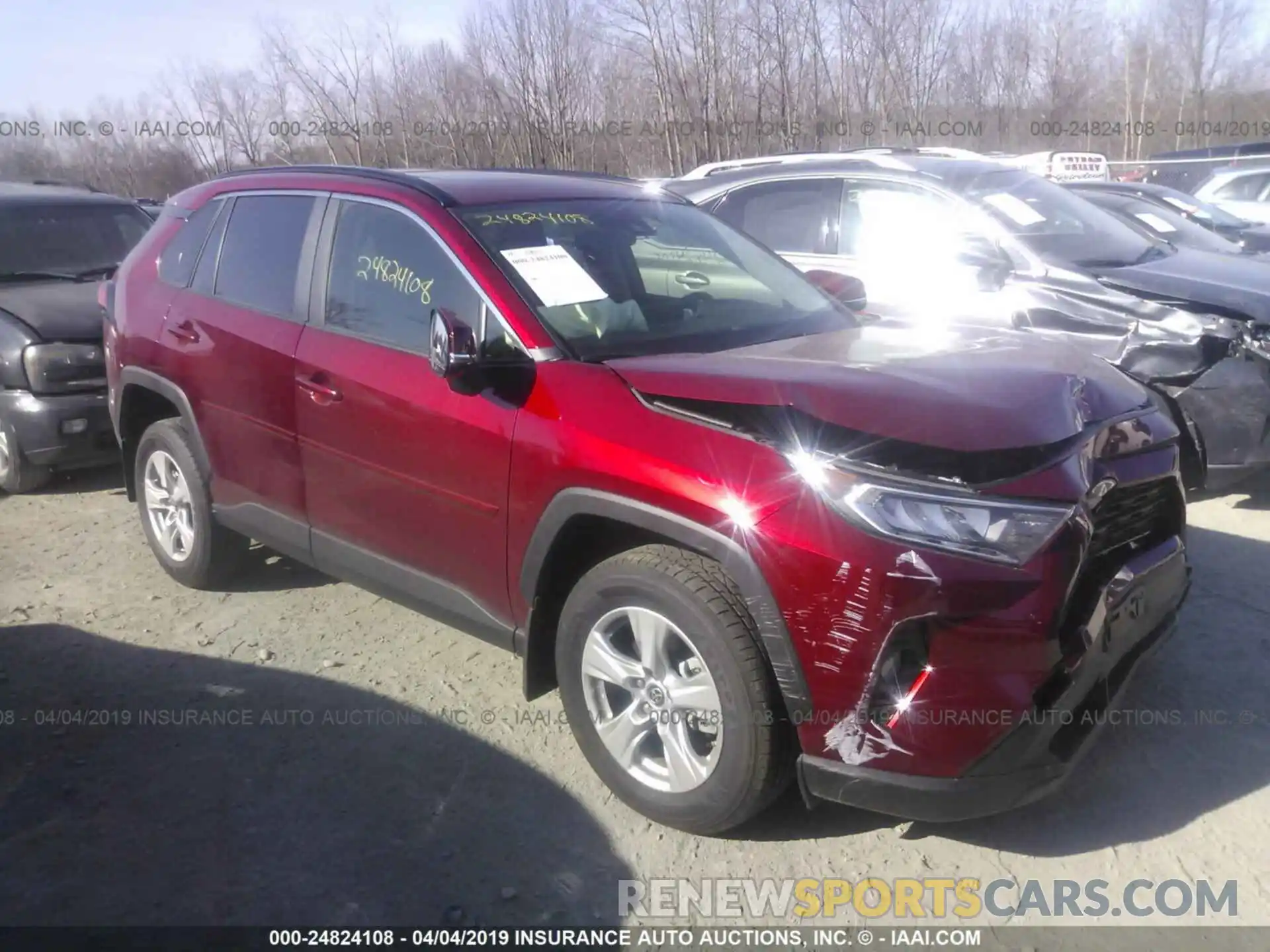 1 Photograph of a damaged car JTMP1RFV8KD503466 TOYOTA RAV4 2019