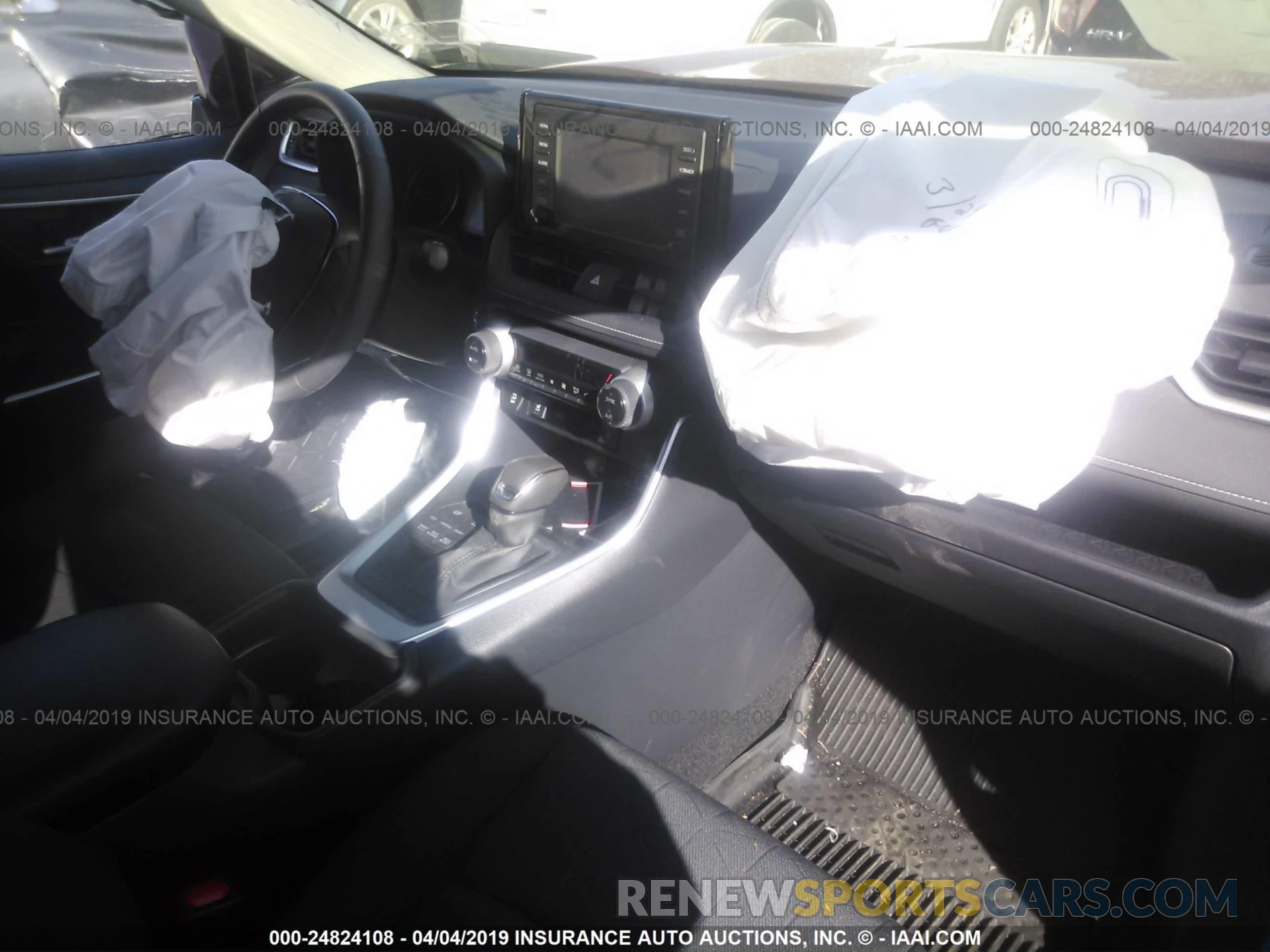 5 Photograph of a damaged car JTMP1RFV8KD503466 TOYOTA RAV4 2019