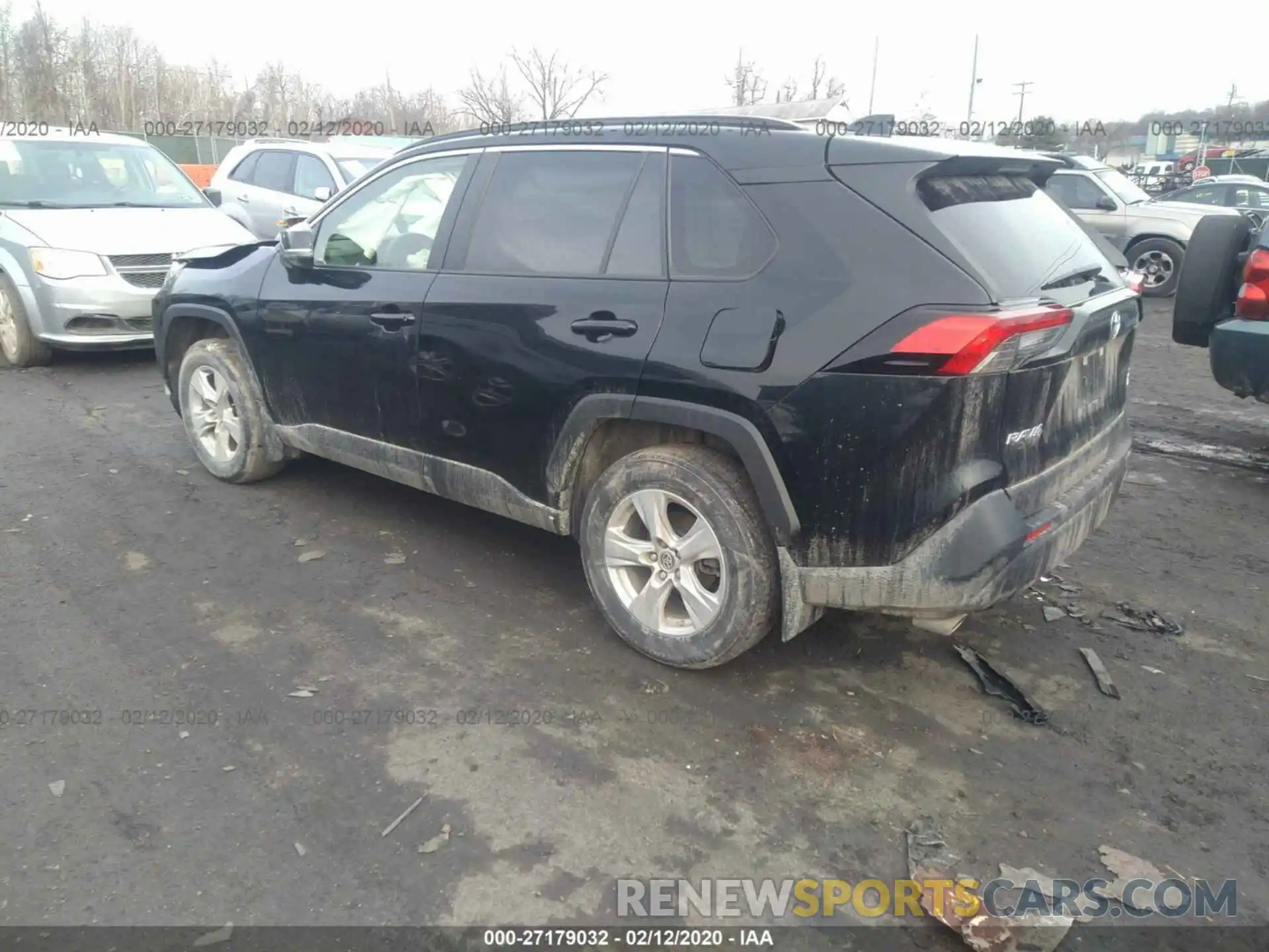 3 Photograph of a damaged car JTMP1RFV8KD506965 TOYOTA RAV4 2019