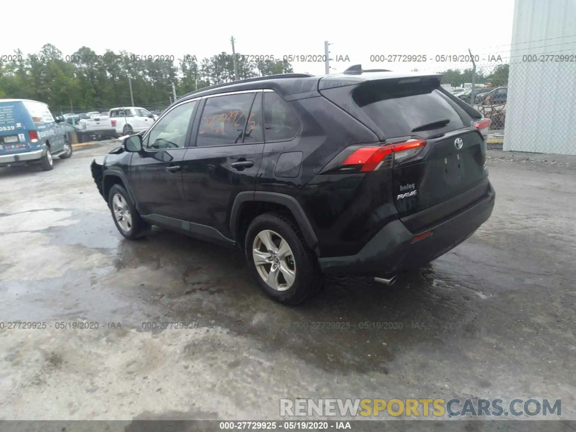 3 Photograph of a damaged car JTMP1RFV8KD509638 TOYOTA RAV4 2019