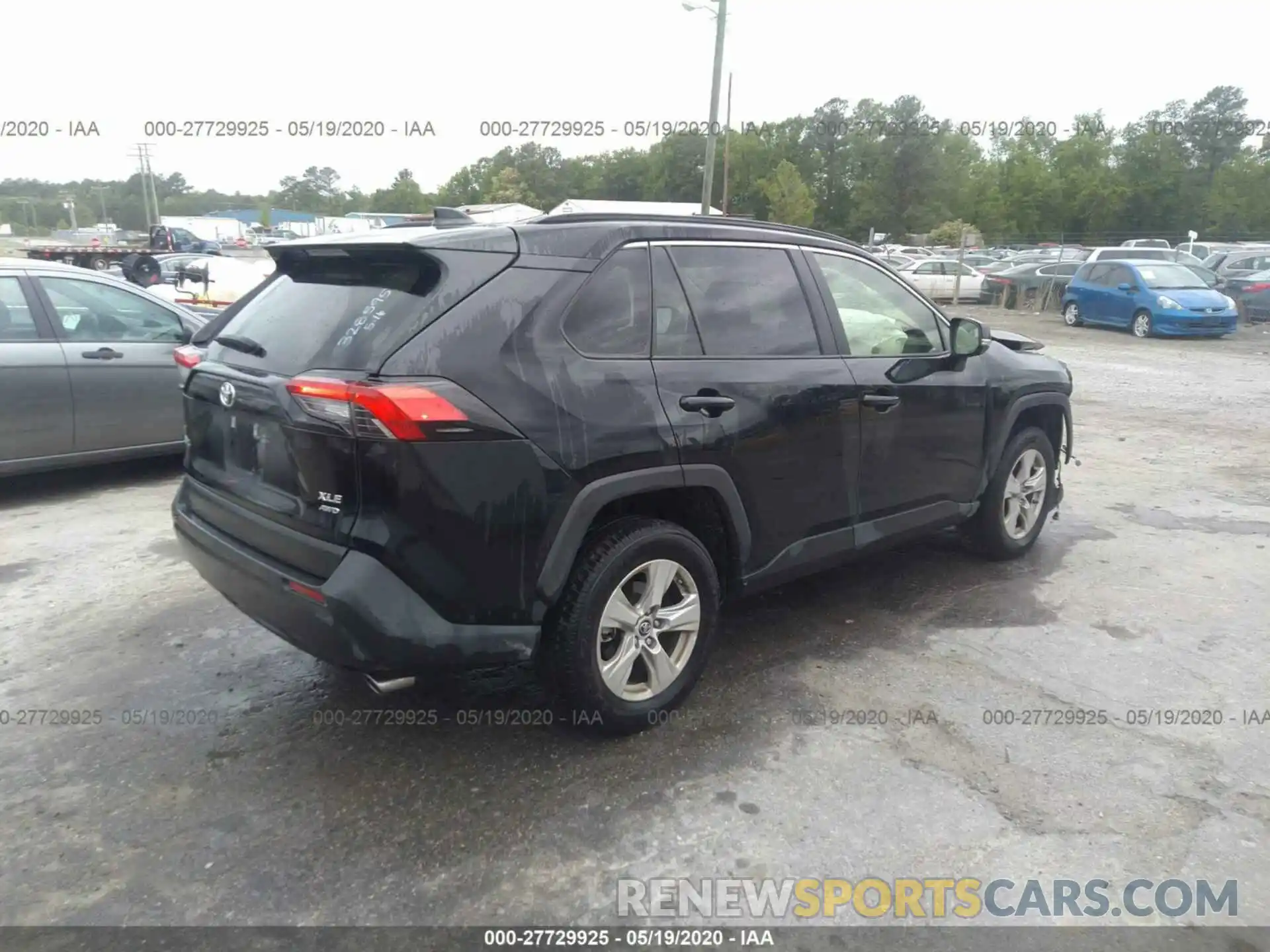 4 Photograph of a damaged car JTMP1RFV8KD509638 TOYOTA RAV4 2019