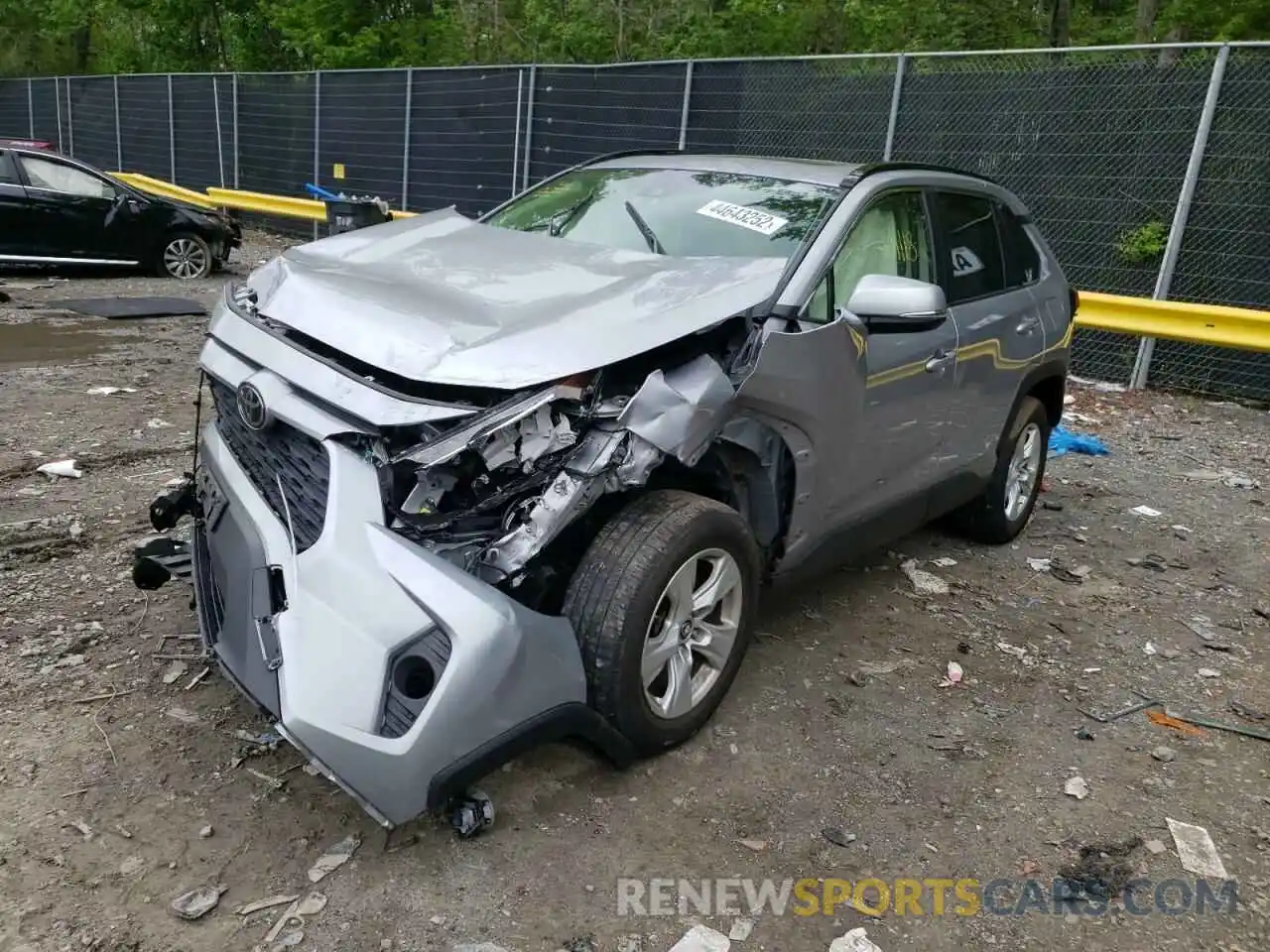 2 Photograph of a damaged car JTMP1RFV8KD509669 TOYOTA RAV4 2019