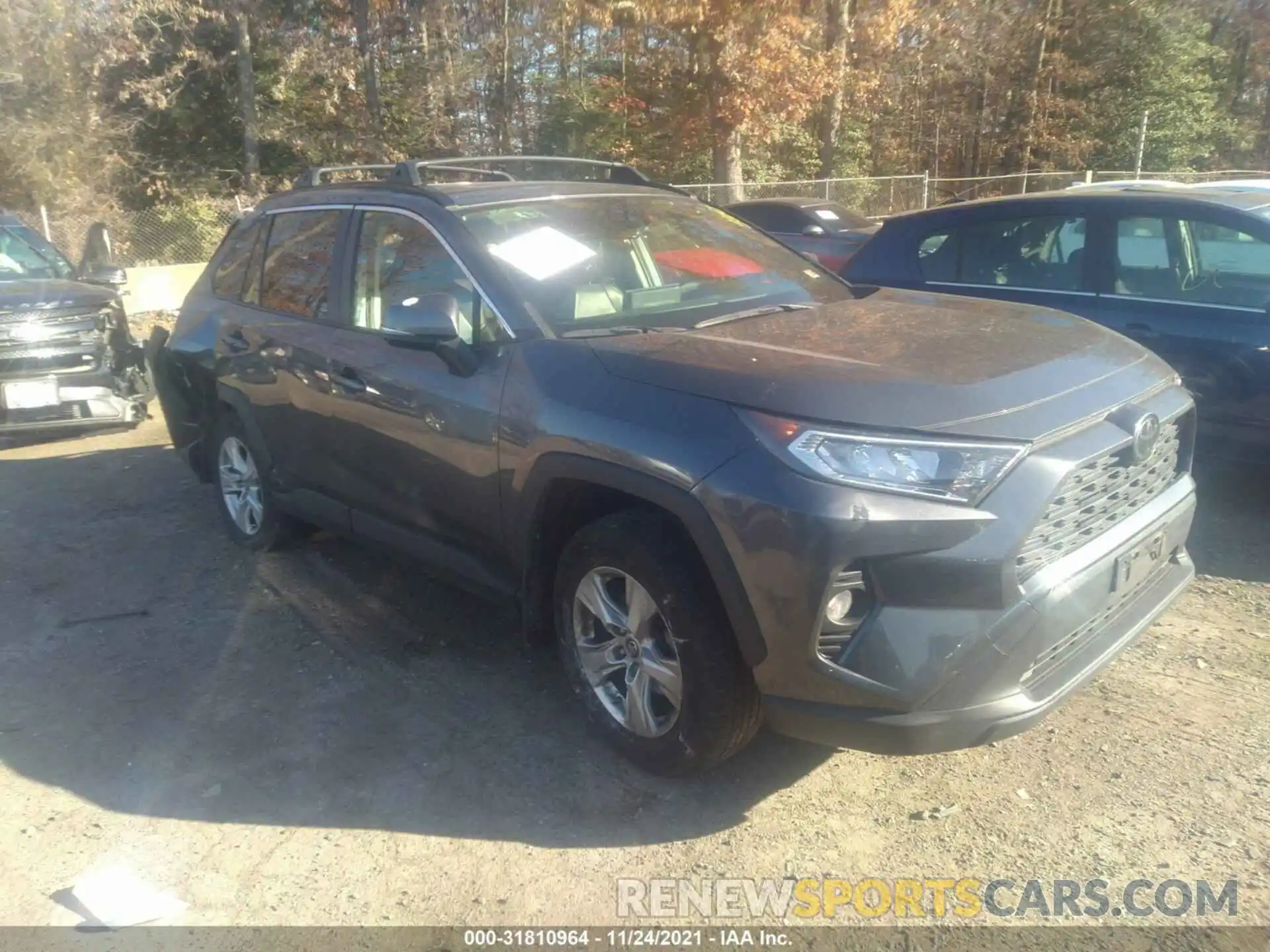 1 Photograph of a damaged car JTMP1RFV8KD511910 TOYOTA RAV4 2019