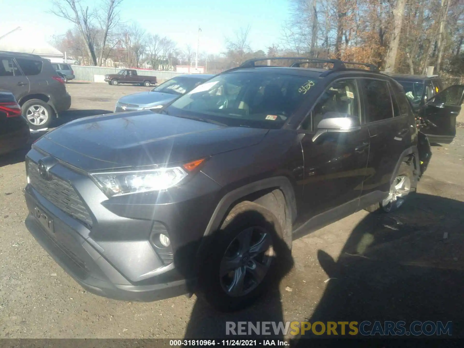 2 Photograph of a damaged car JTMP1RFV8KD511910 TOYOTA RAV4 2019