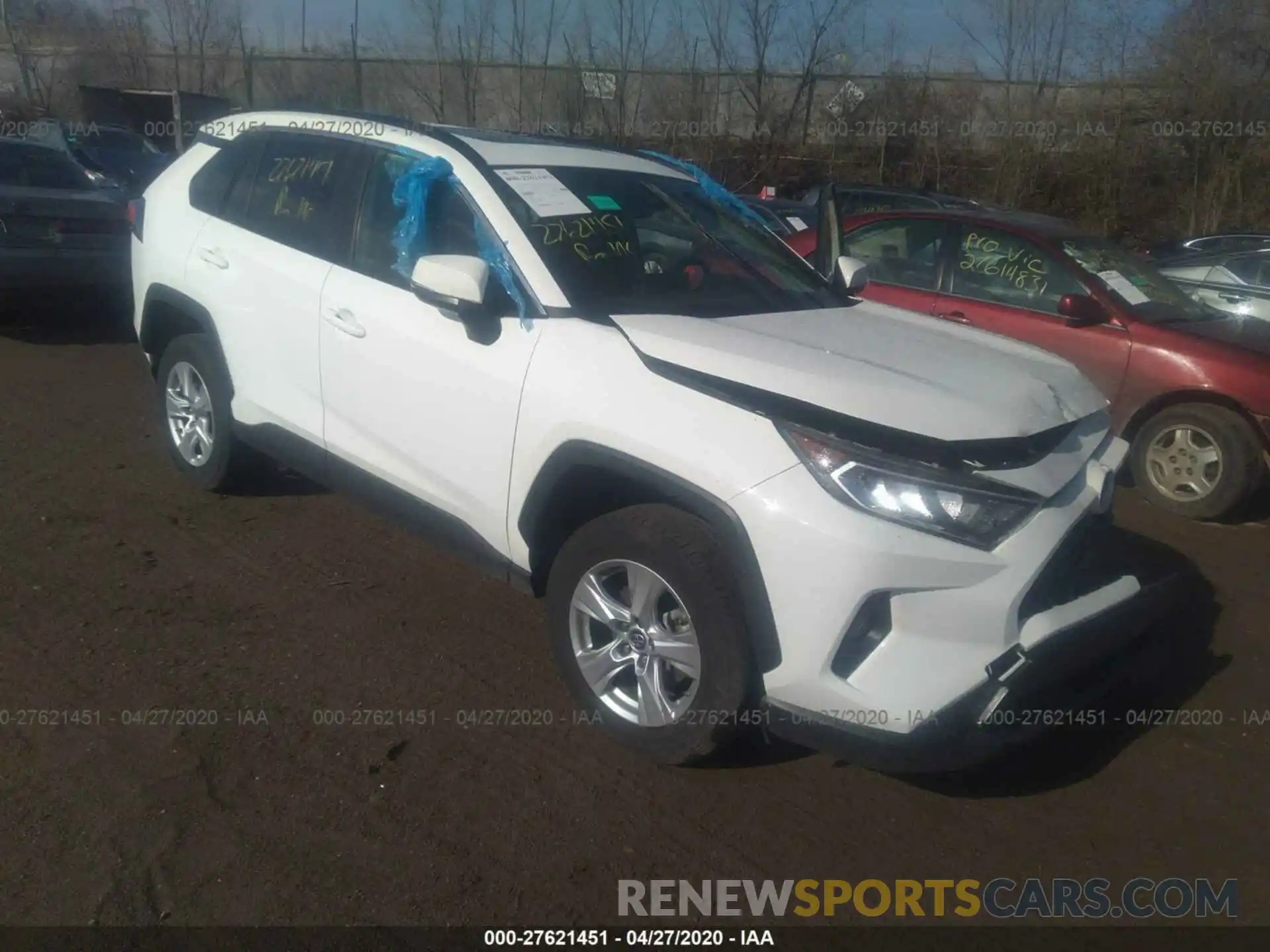 1 Photograph of a damaged car JTMP1RFV8KD514256 TOYOTA RAV4 2019