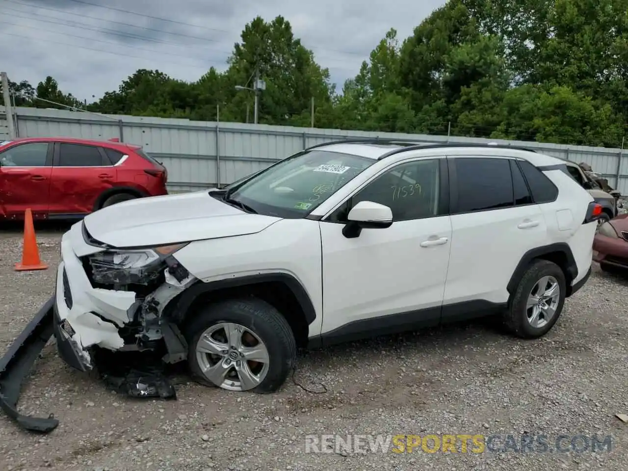 9 Photograph of a damaged car JTMP1RFV8KD515844 TOYOTA RAV4 2019