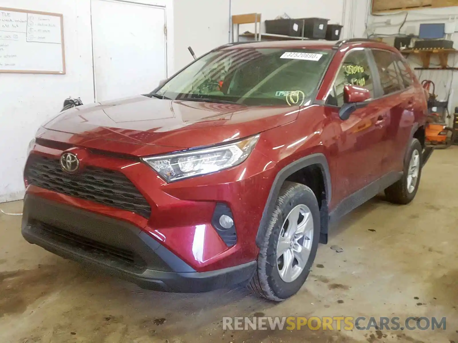 2 Photograph of a damaged car JTMP1RFV8KD516492 TOYOTA RAV4 2019