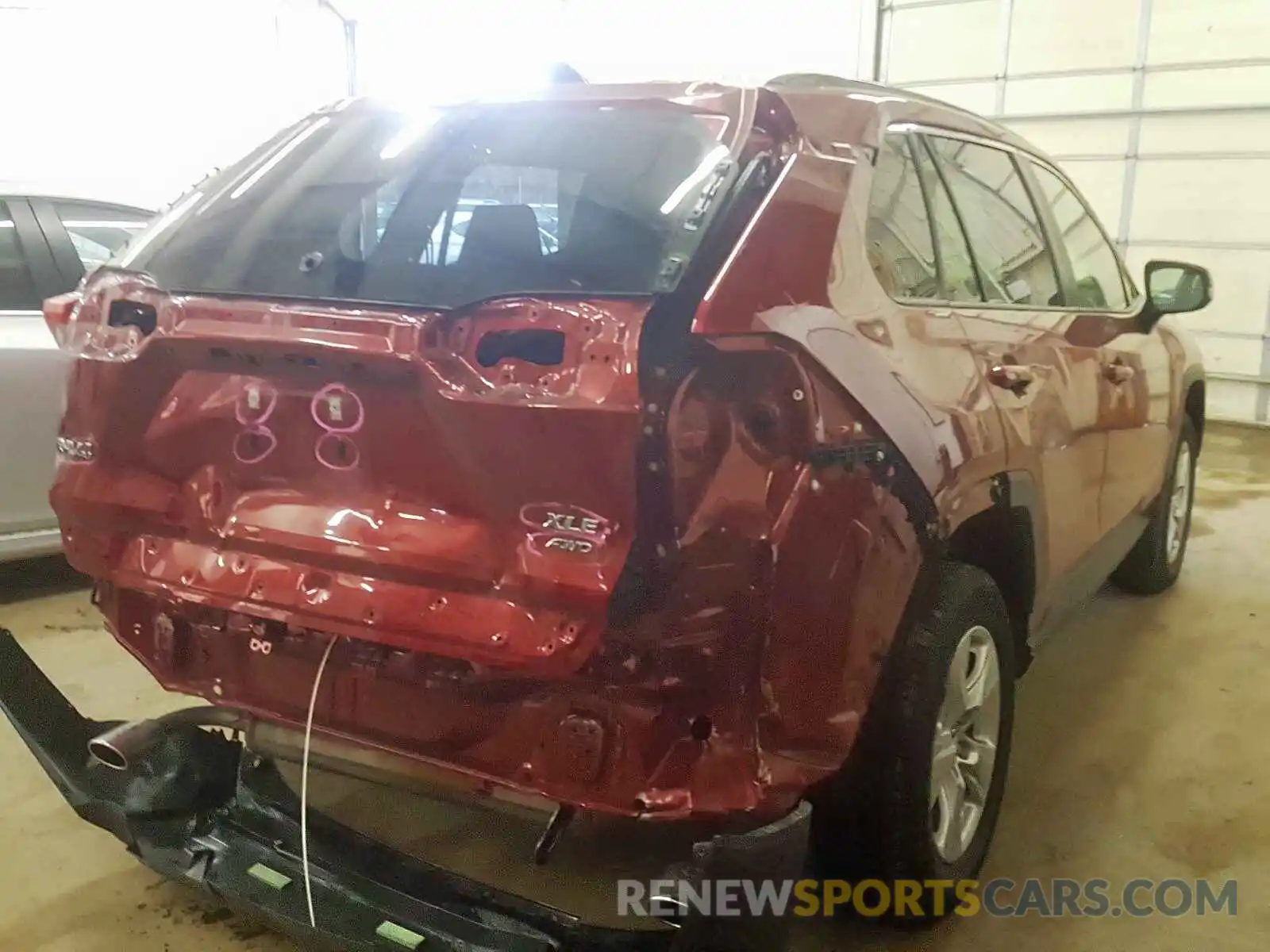 4 Photograph of a damaged car JTMP1RFV8KD516492 TOYOTA RAV4 2019