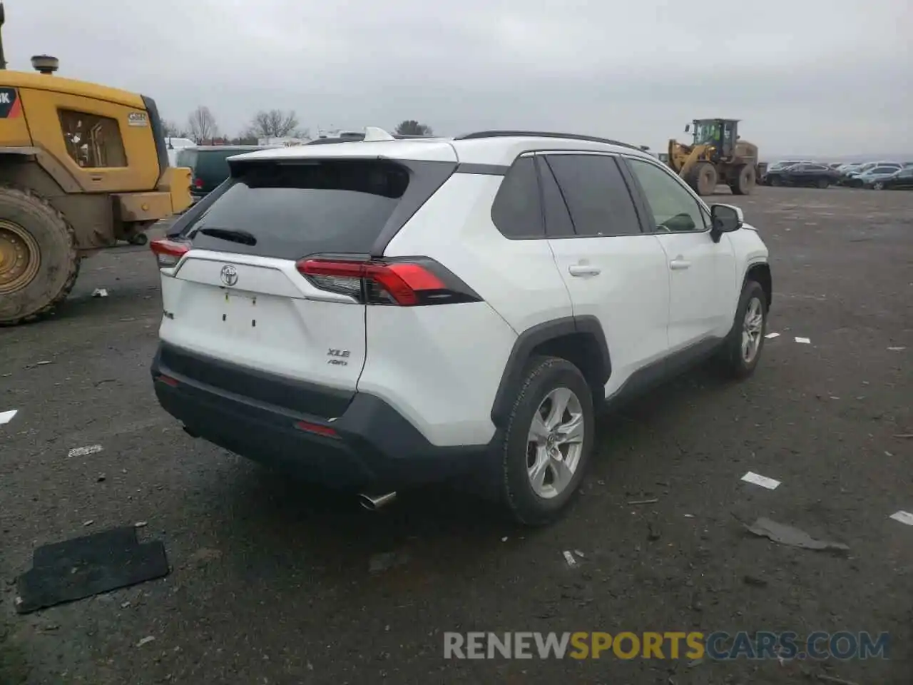 4 Photograph of a damaged car JTMP1RFV8KJ001428 TOYOTA RAV4 2019