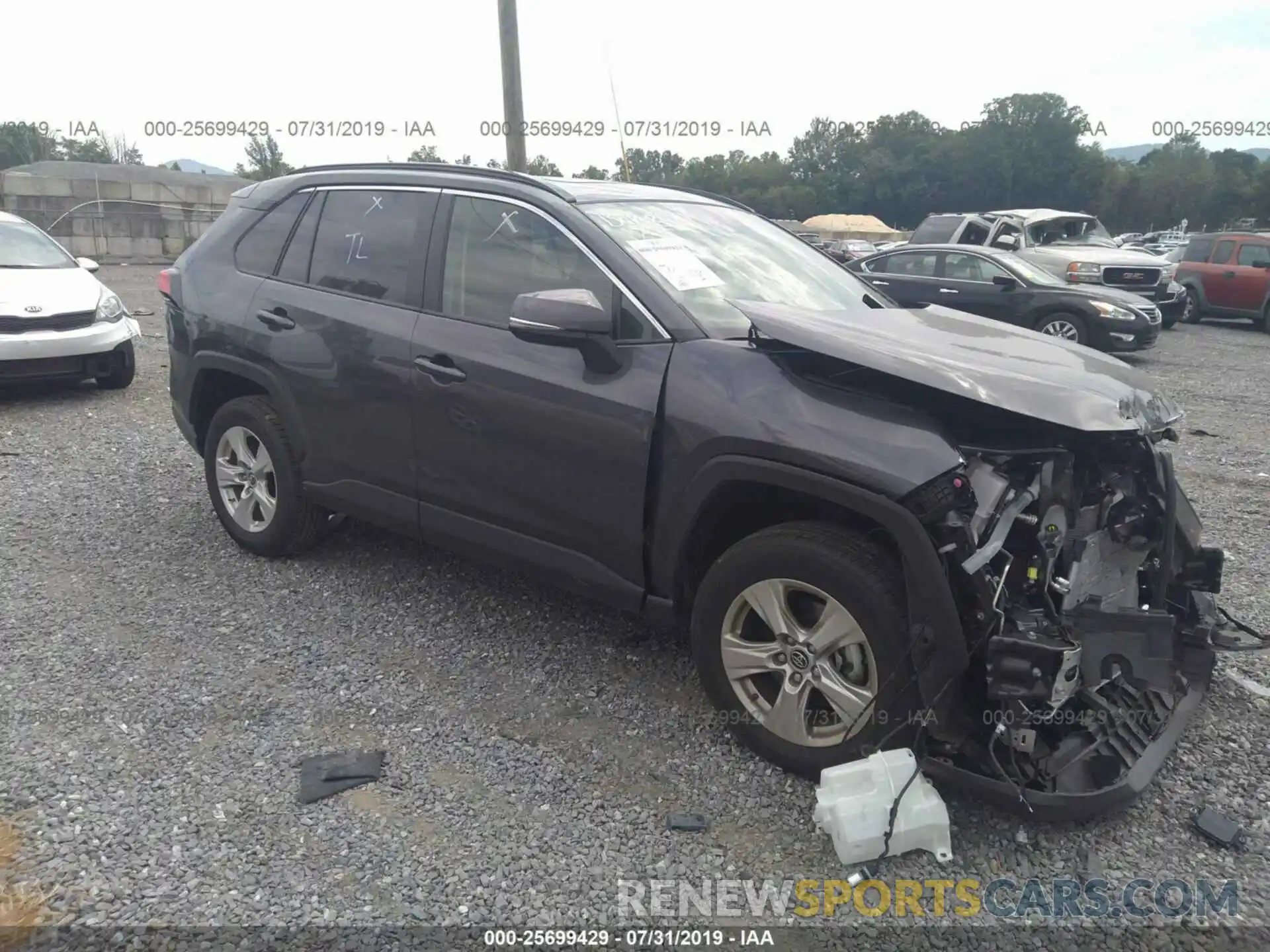 1 Photograph of a damaged car JTMP1RFV8KJ010369 TOYOTA RAV4 2019