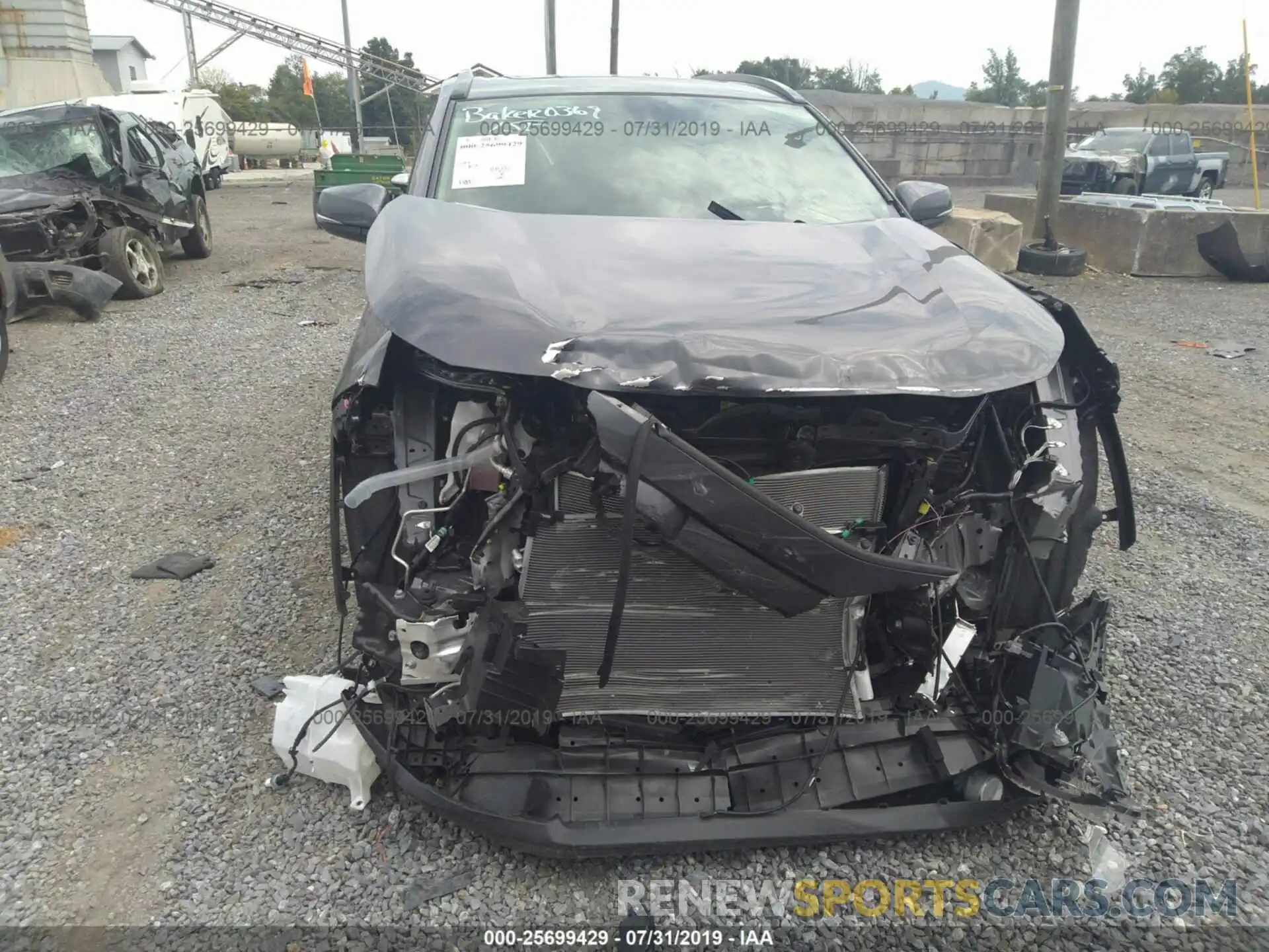 6 Photograph of a damaged car JTMP1RFV8KJ010369 TOYOTA RAV4 2019