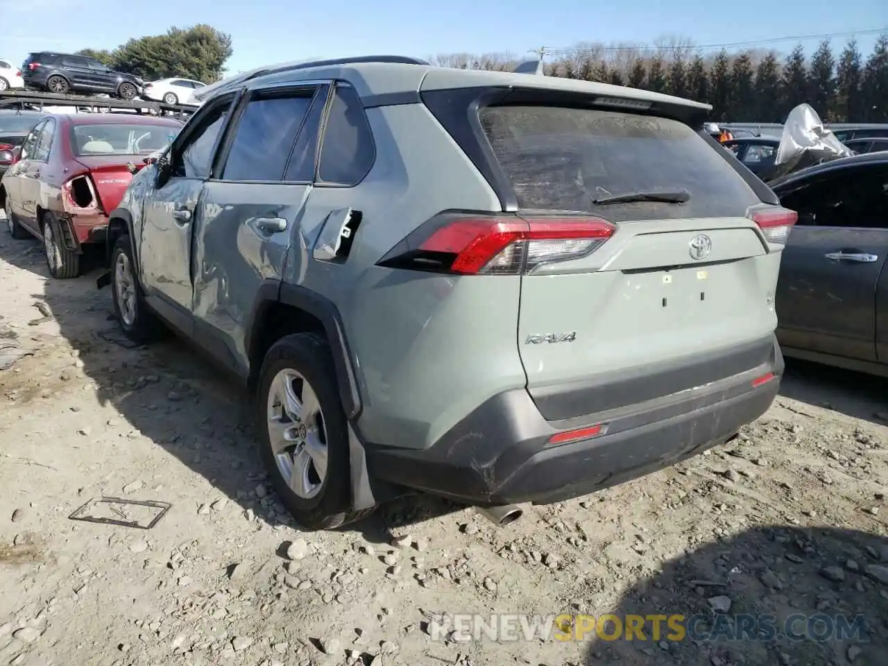 3 Photograph of a damaged car JTMP1RFV8KJ019668 TOYOTA RAV4 2019