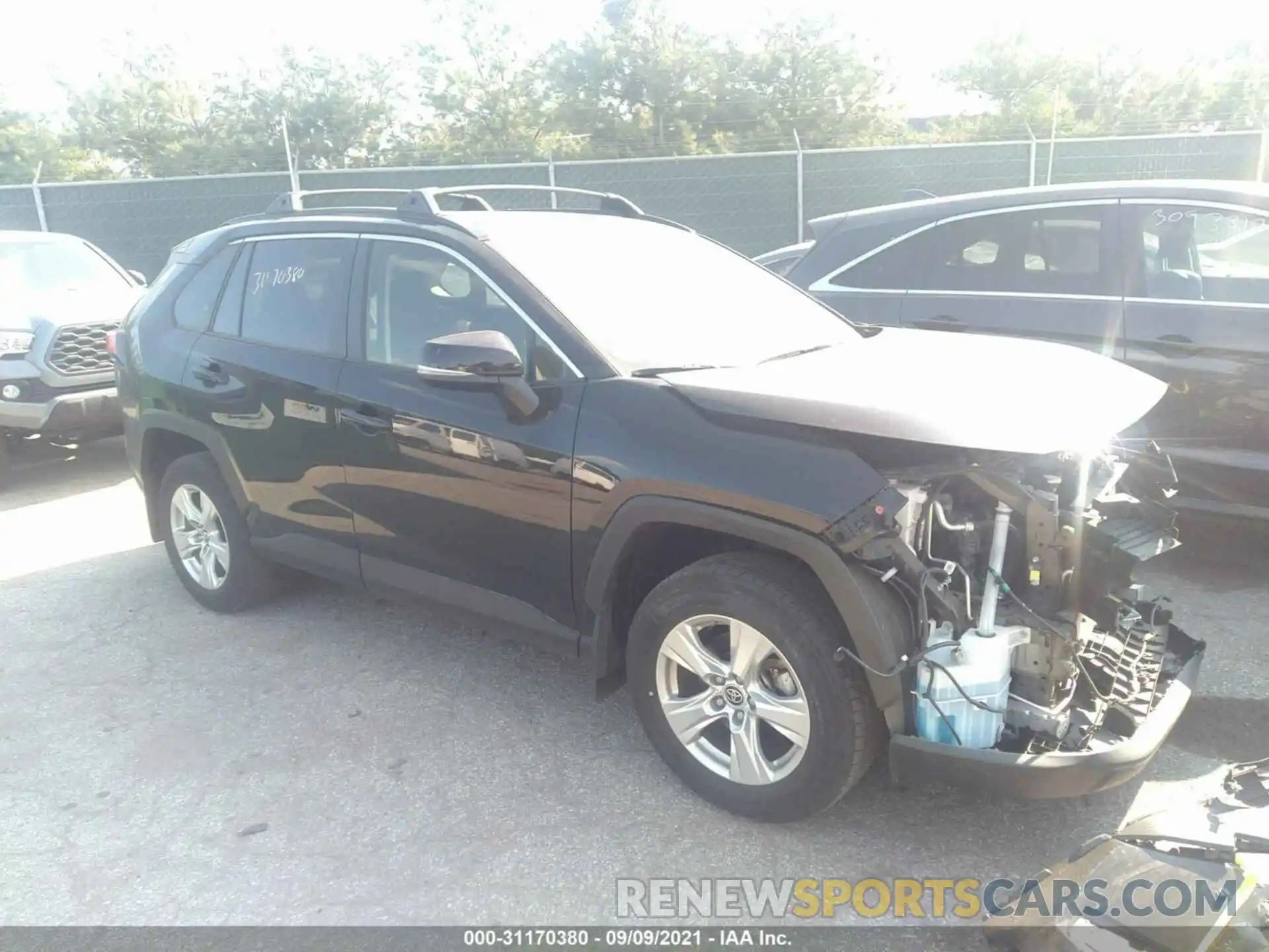 1 Photograph of a damaged car JTMP1RFV8KJ022988 TOYOTA RAV4 2019