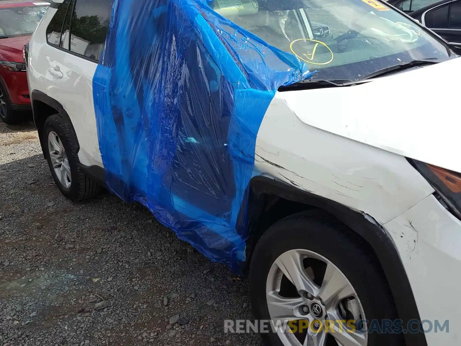 9 Photograph of a damaged car JTMP1RFV9KD002280 TOYOTA RAV4 2019