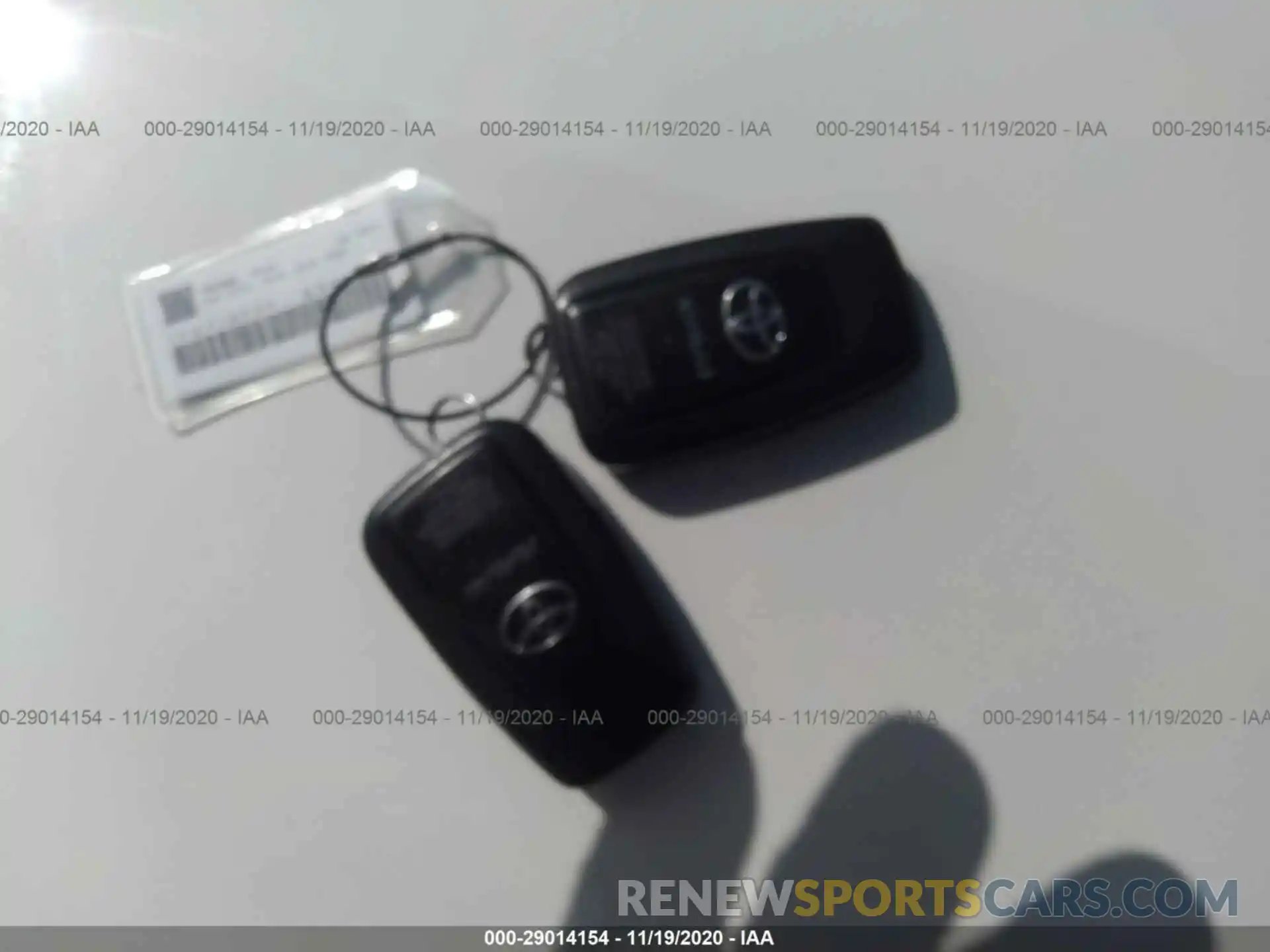 11 Photograph of a damaged car JTMP1RFV9KD003140 TOYOTA RAV4 2019